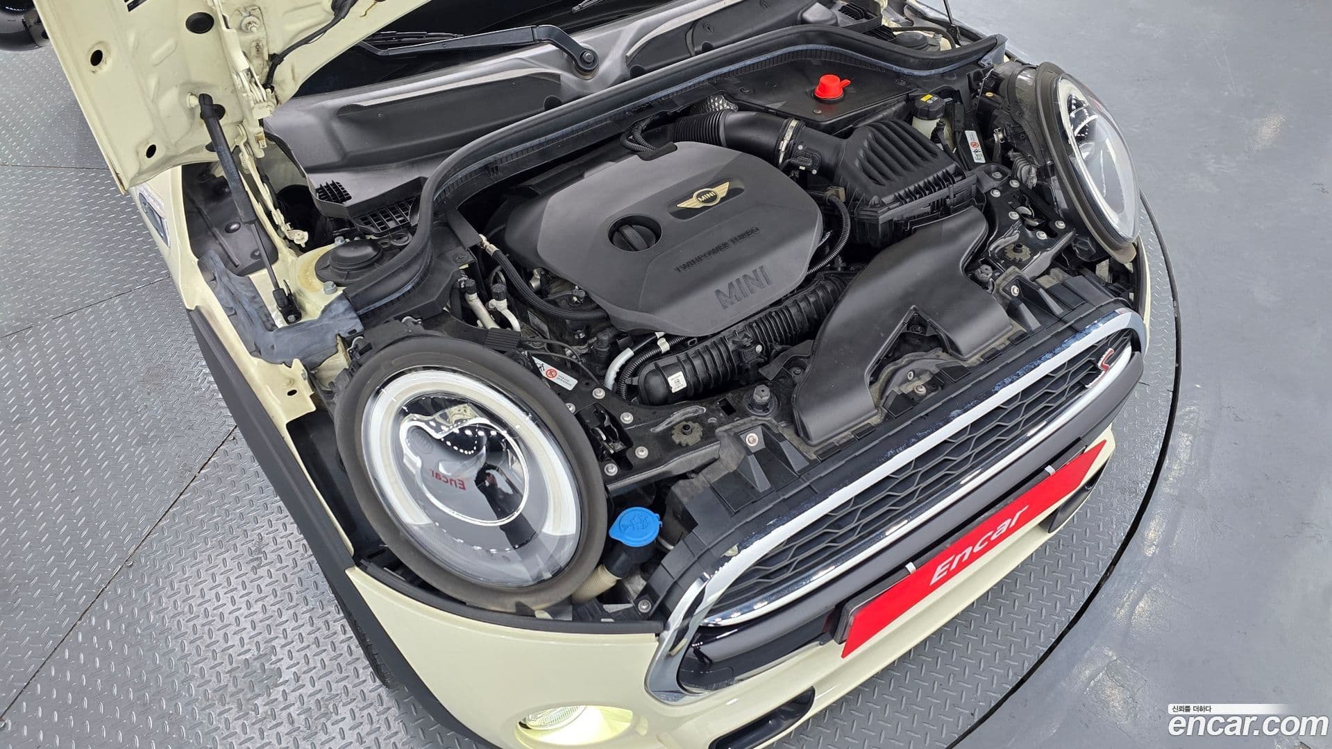 Main__Slider__Photo:Cooper Mini 2017.3-5