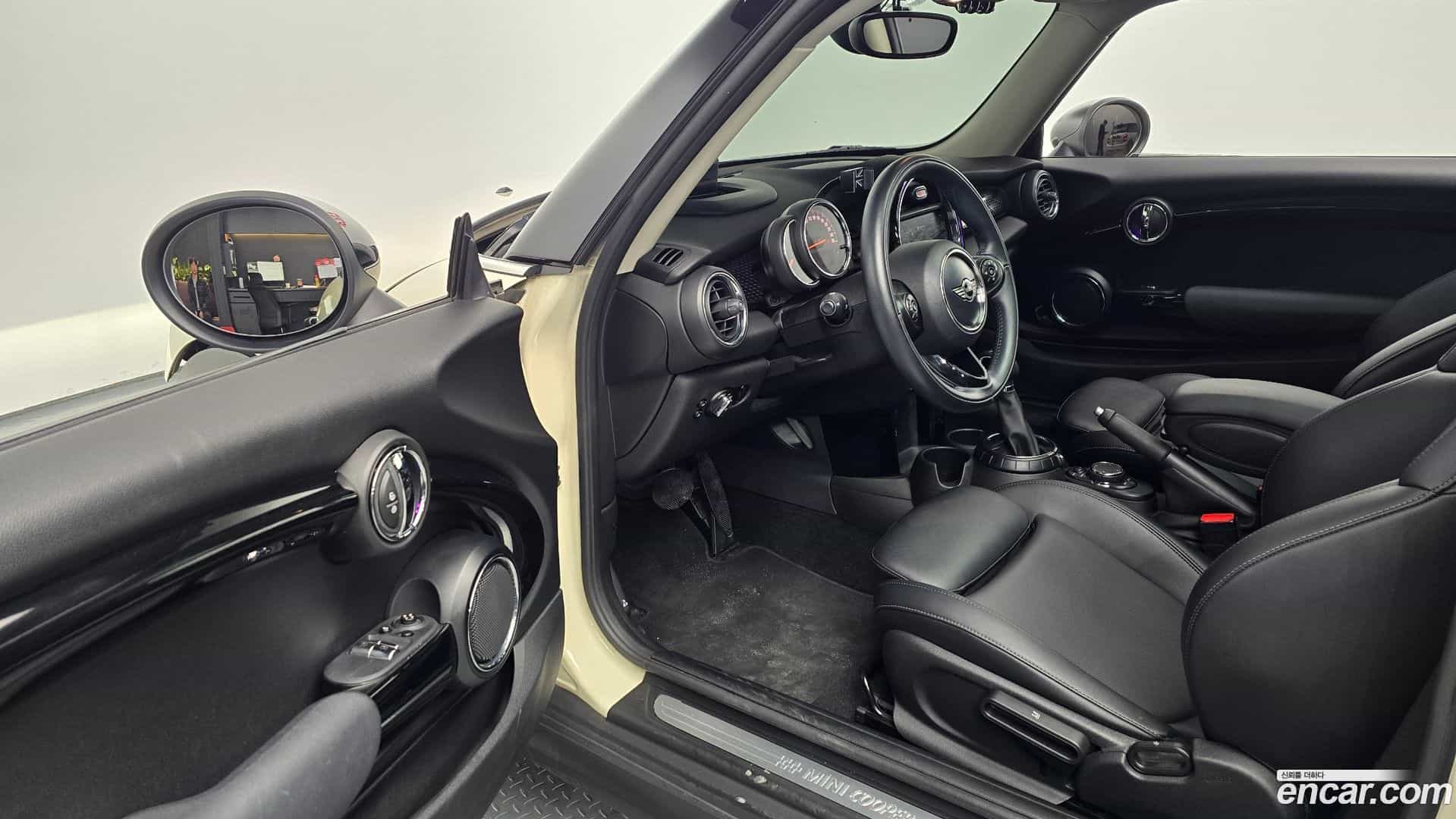 Cooper Mini 2017.3-OPTION-015