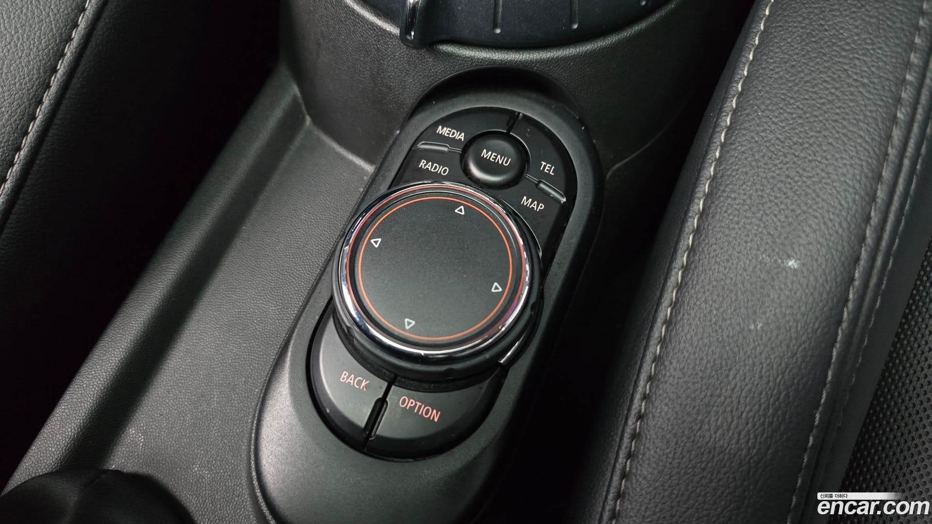 Main__Slider__Photo:Cooper Mini 2017.3-17