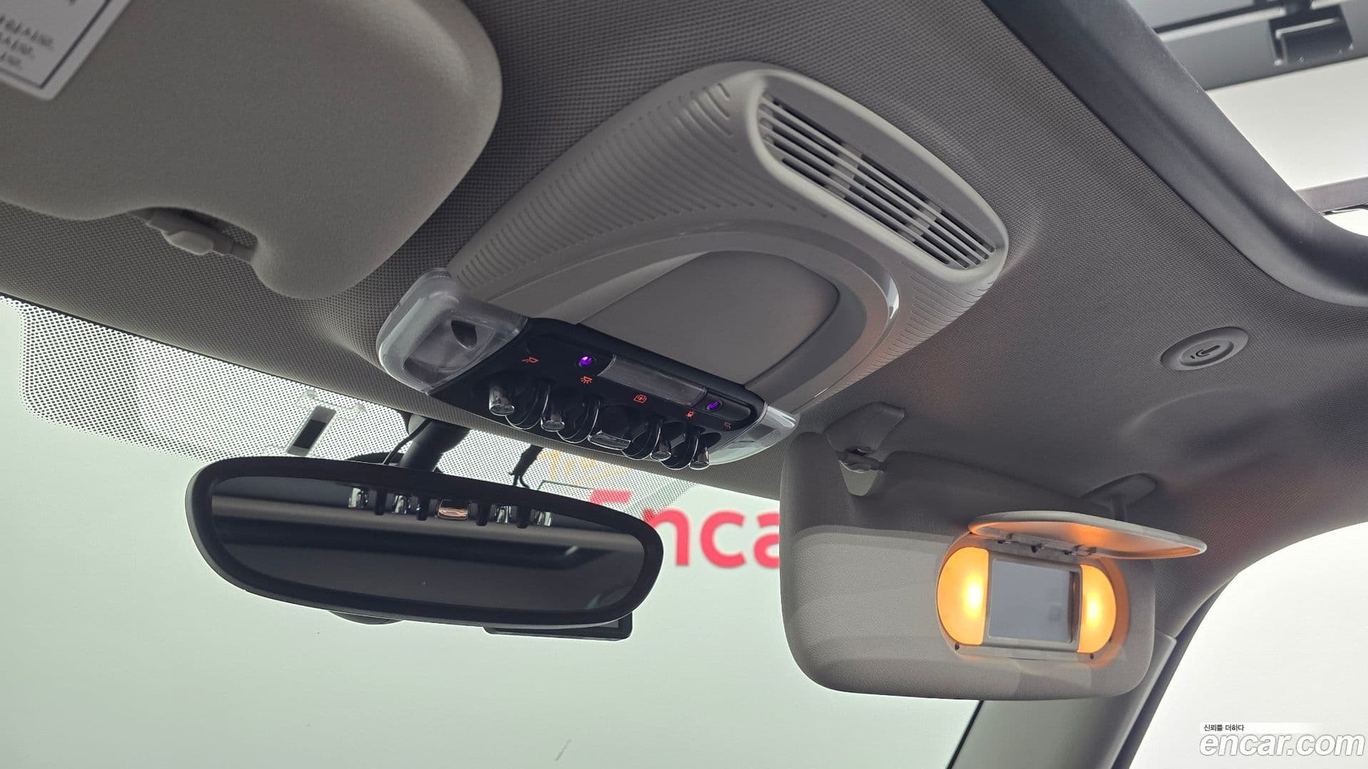 Main__Slider__Photo:Cooper Mini 2017.3-19