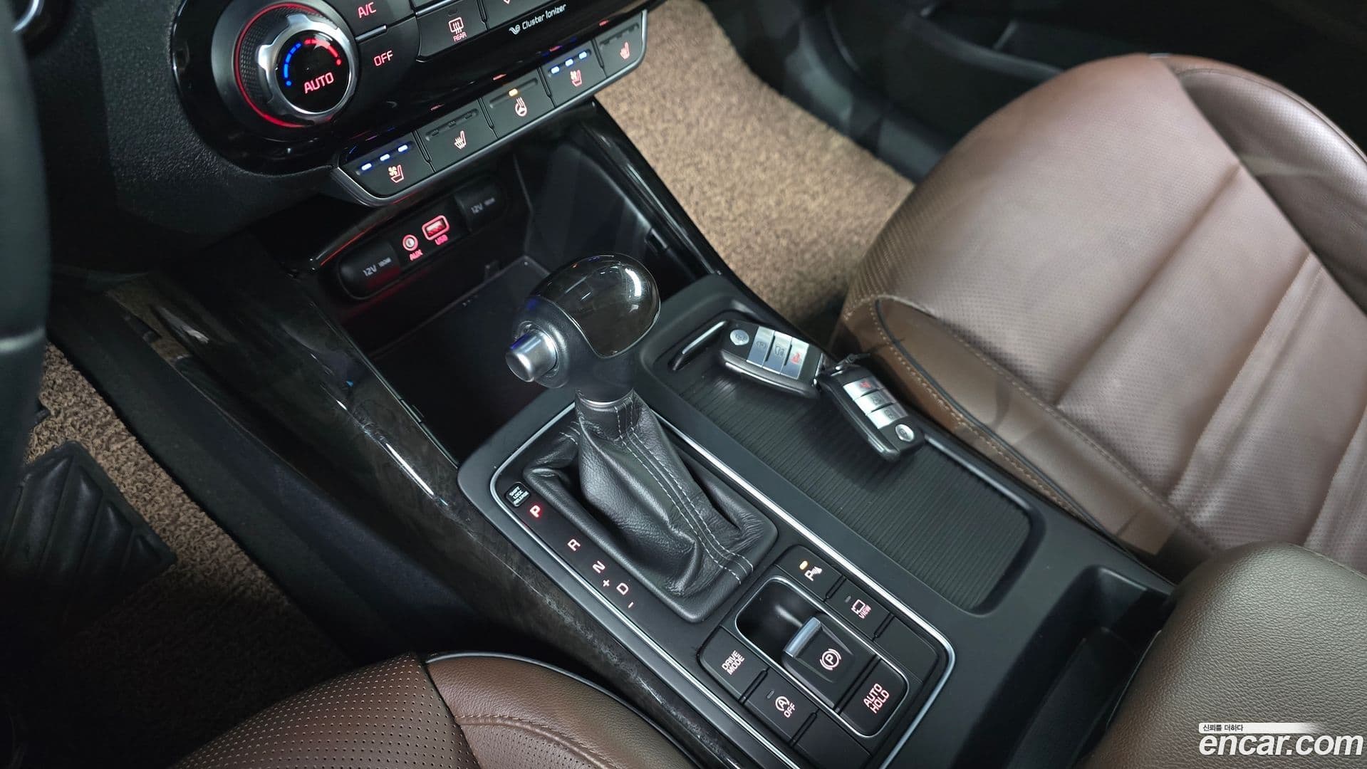 Main__Slider__Photo:Sorento Kia 2016.2-8