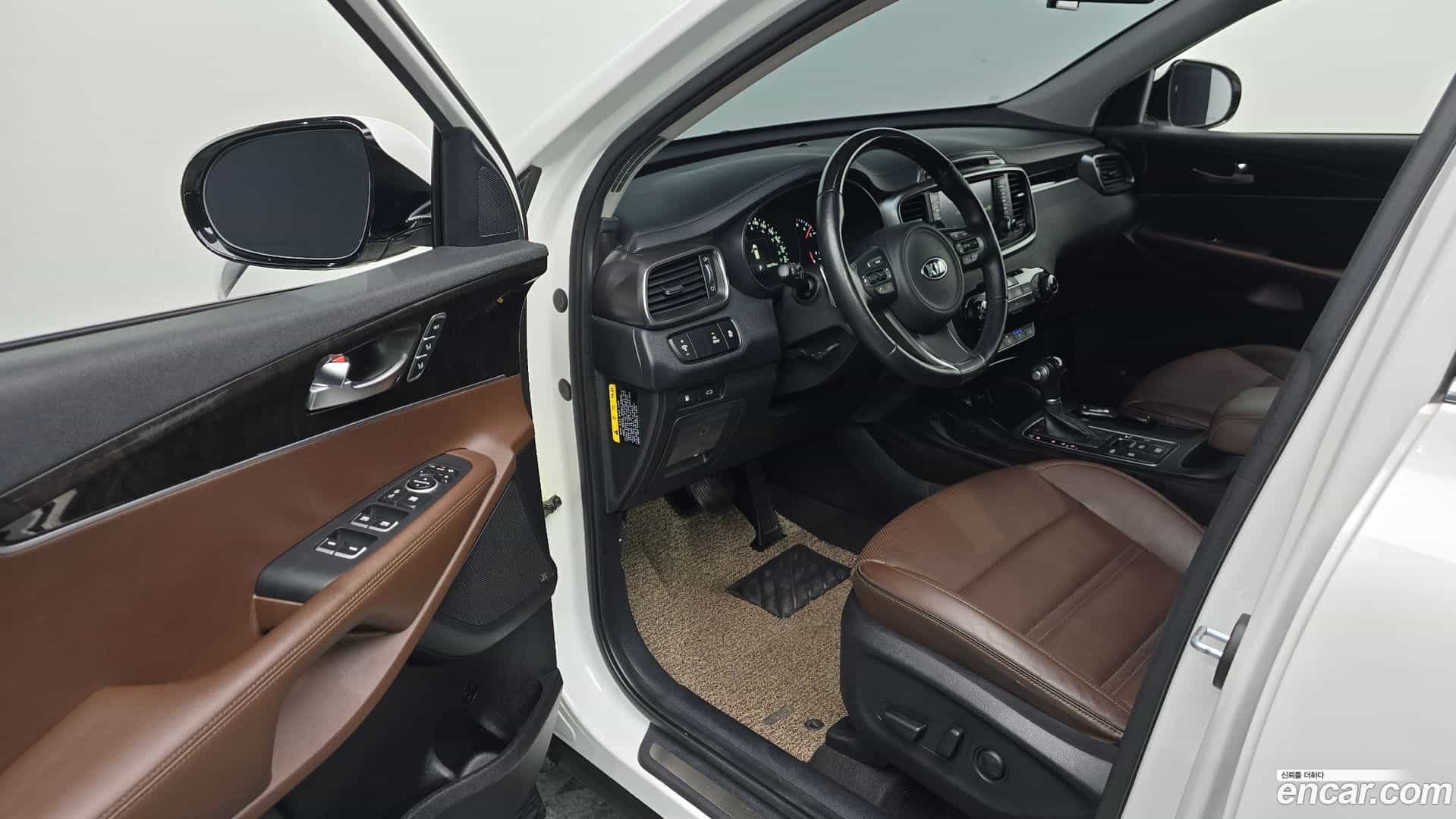 Sorento Kia 2016.2-OPTION-015