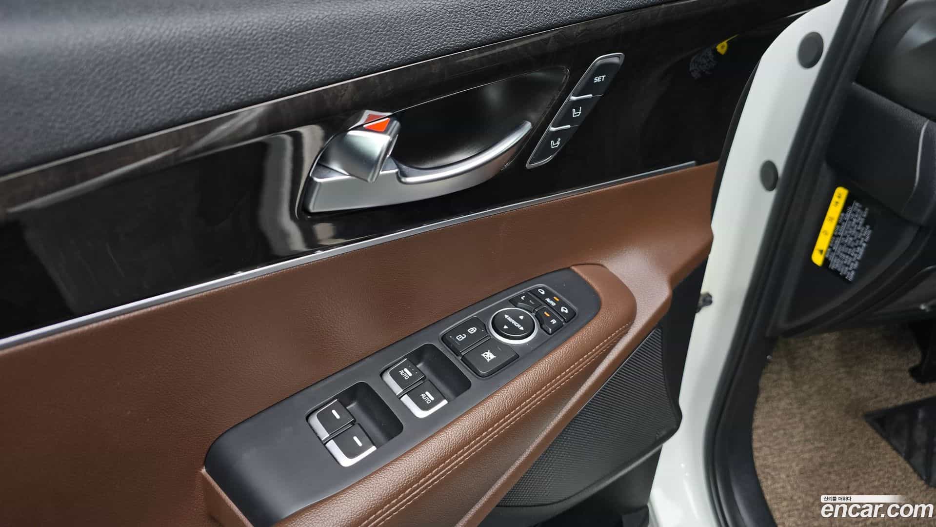 Sorento Kia 2016.2-OPTION-021