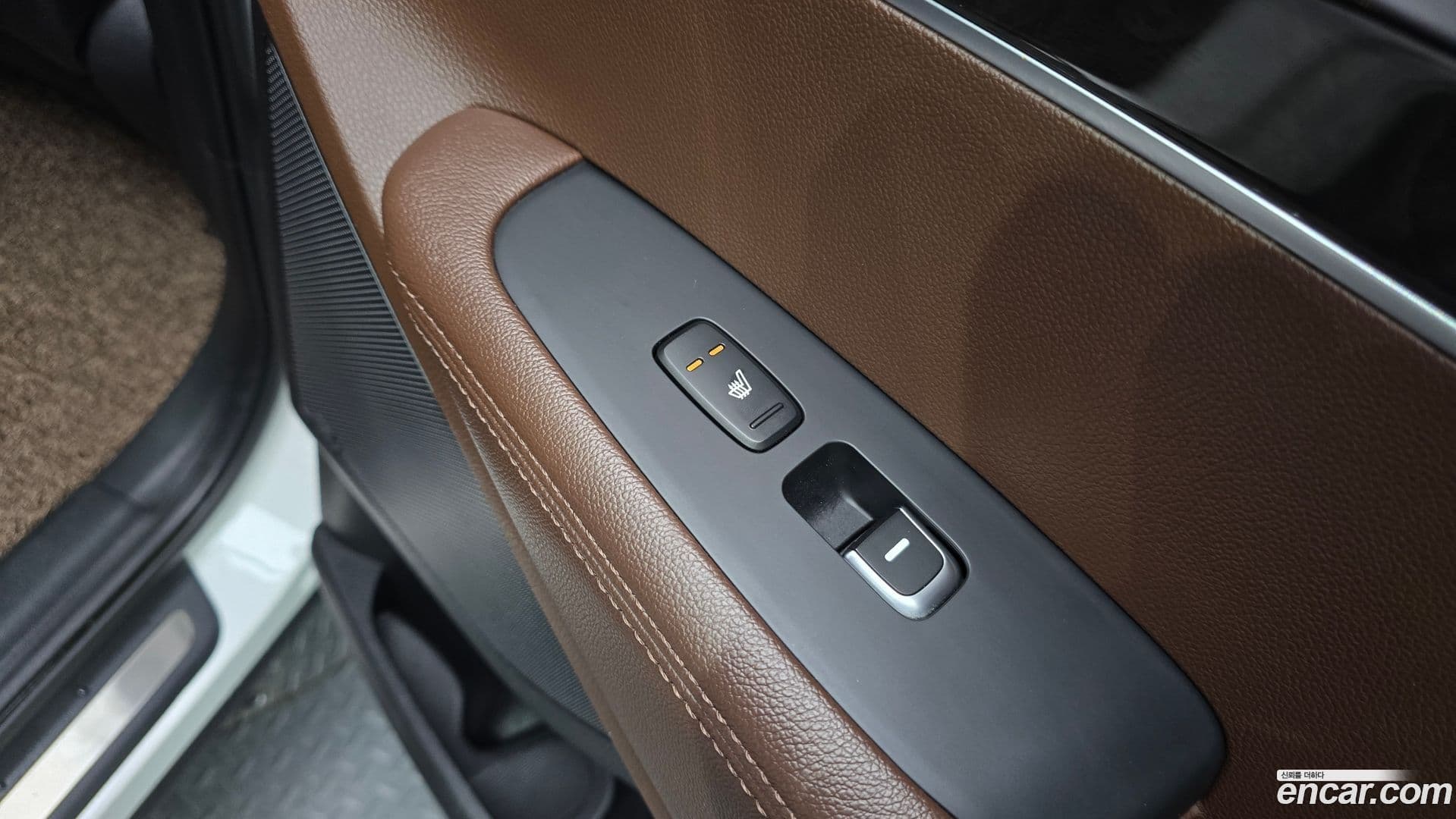 Main__Slider__Photo:Sorento Kia 2016.2-17