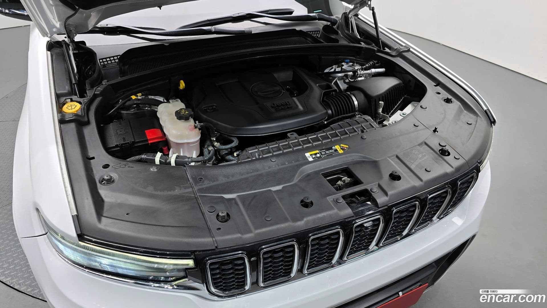 Main__Slider__Photo:Cherokee Jeep 2021.11-5