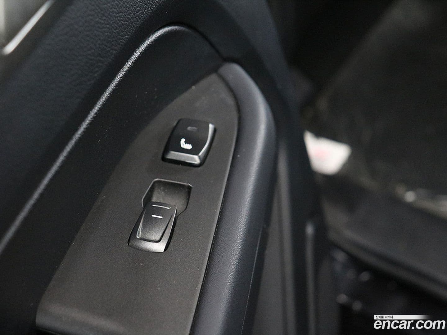 Main__Slider__Photo:Rexton KG_Mobility_Ssangyong 2019.1-11