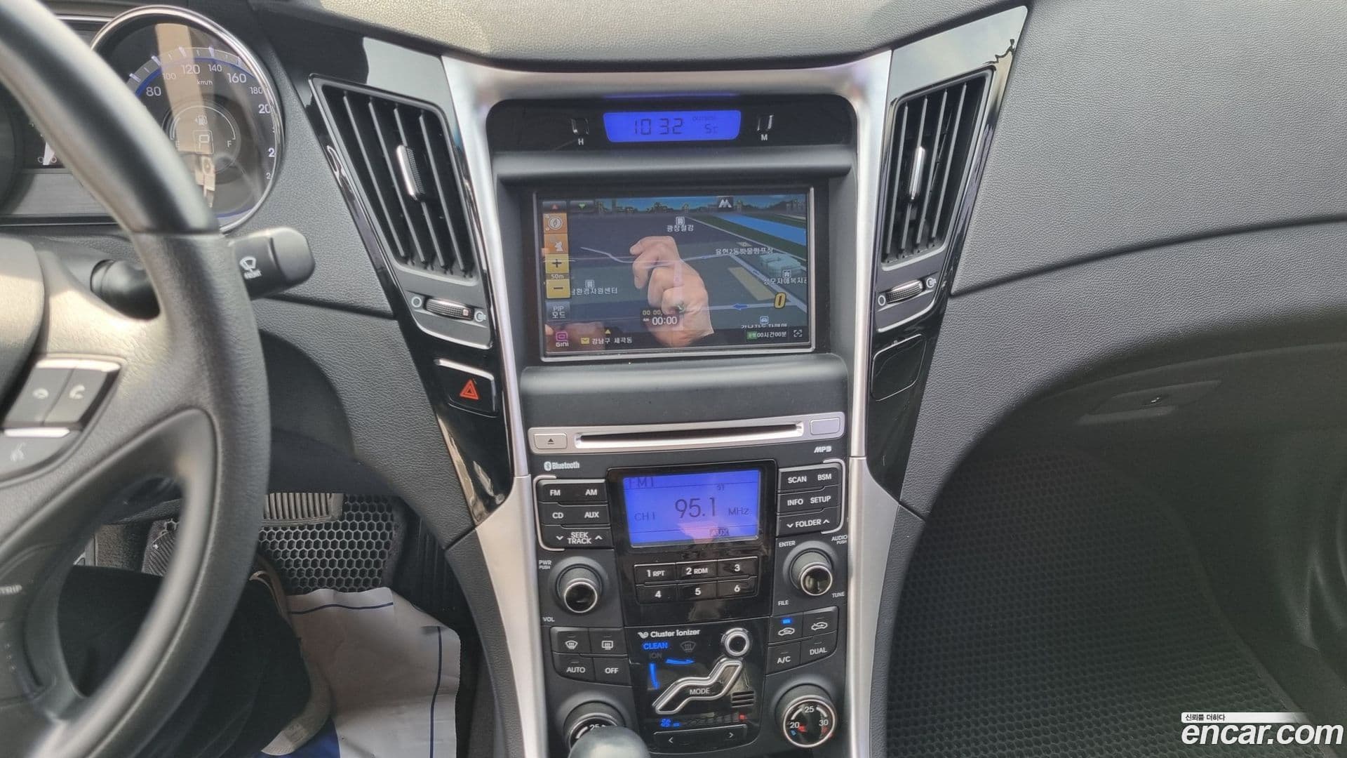 Main__Slider__Photo:Sonata Hyundai 2010.10-13