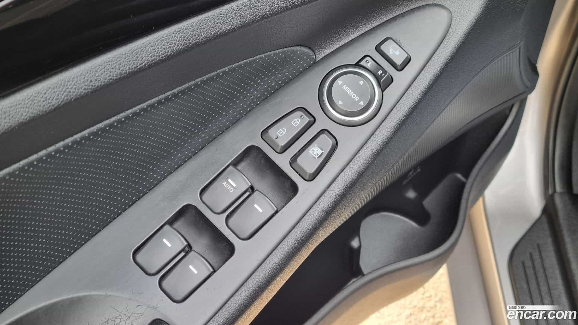 Sonata Hyundai 2010.10-OPTION-019