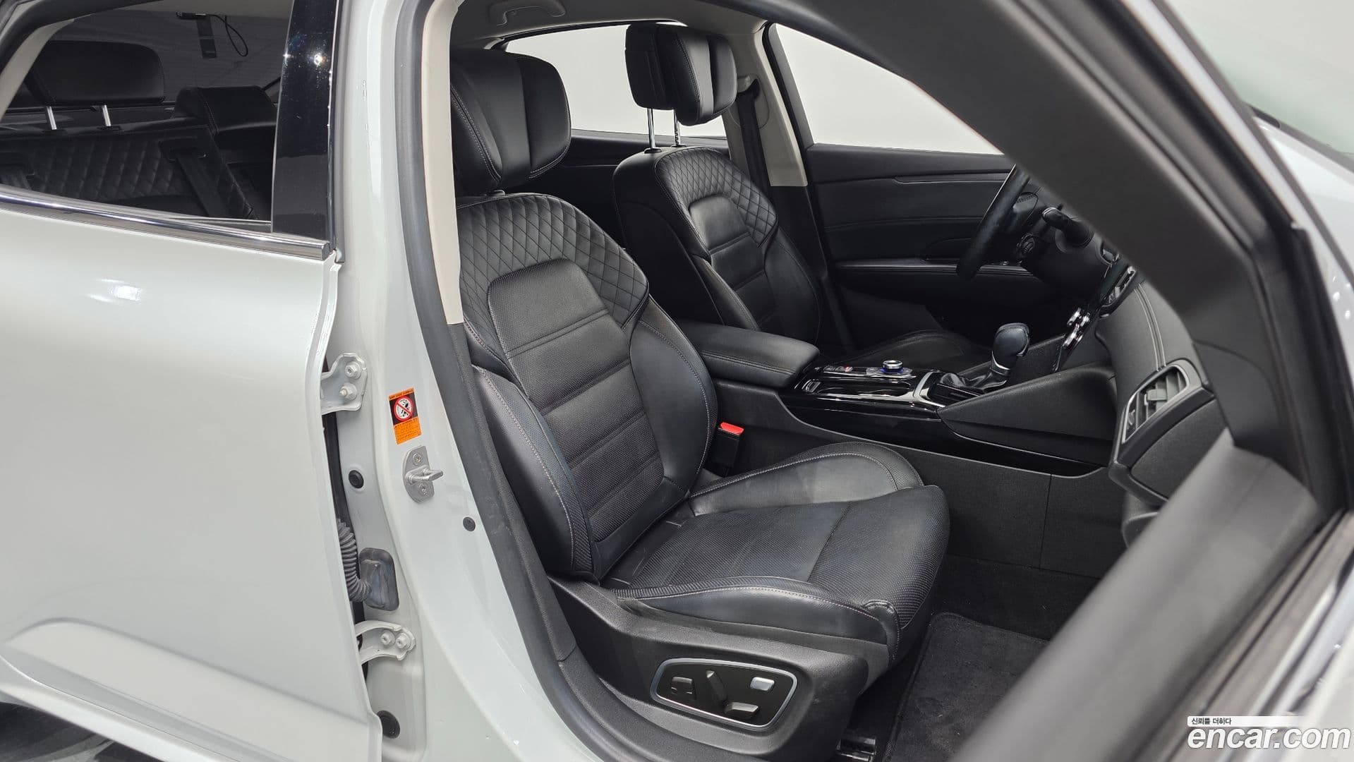 Main__Slider__Photo:SM6 Renault-KoreaSamsung 2017.7-9