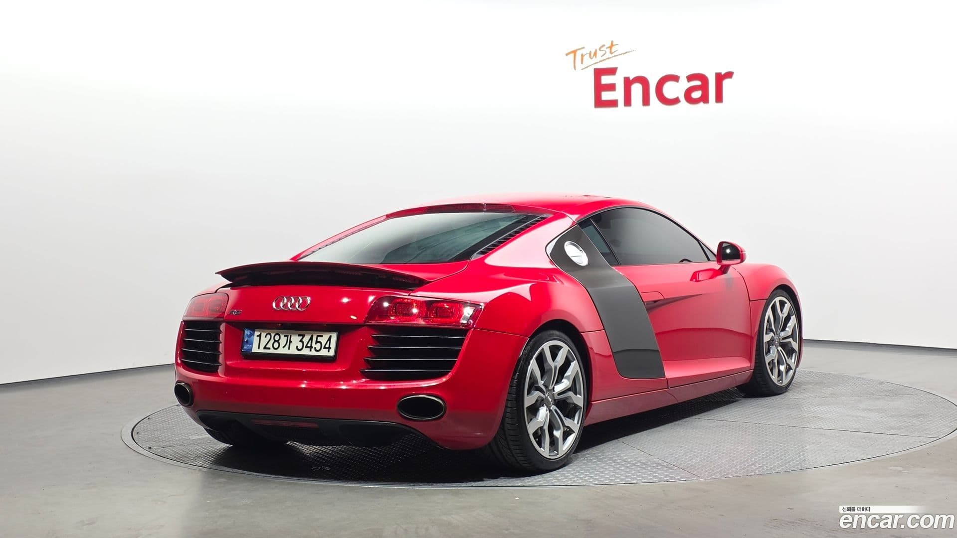 Main__Slider__Photo:R8 Audi 2009.2-1