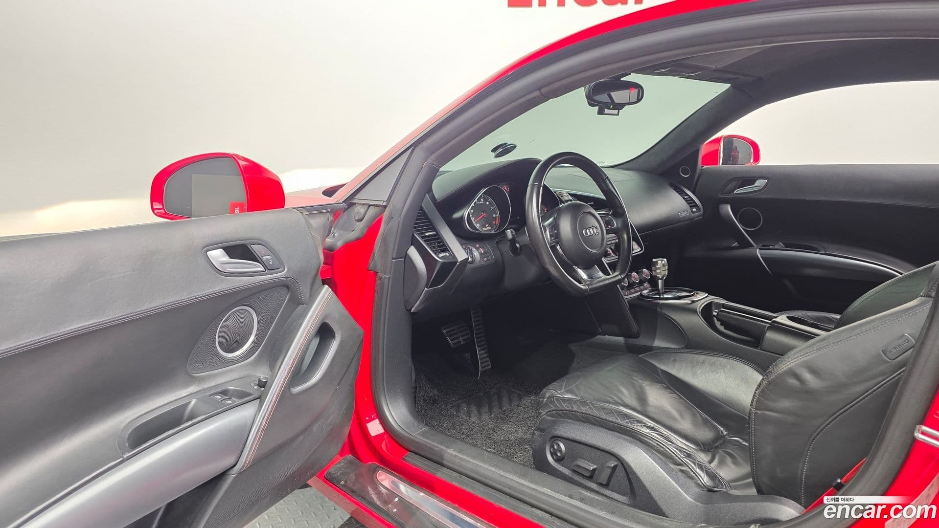 Main__Slider__Photo:R8 Audi 2009.2-9