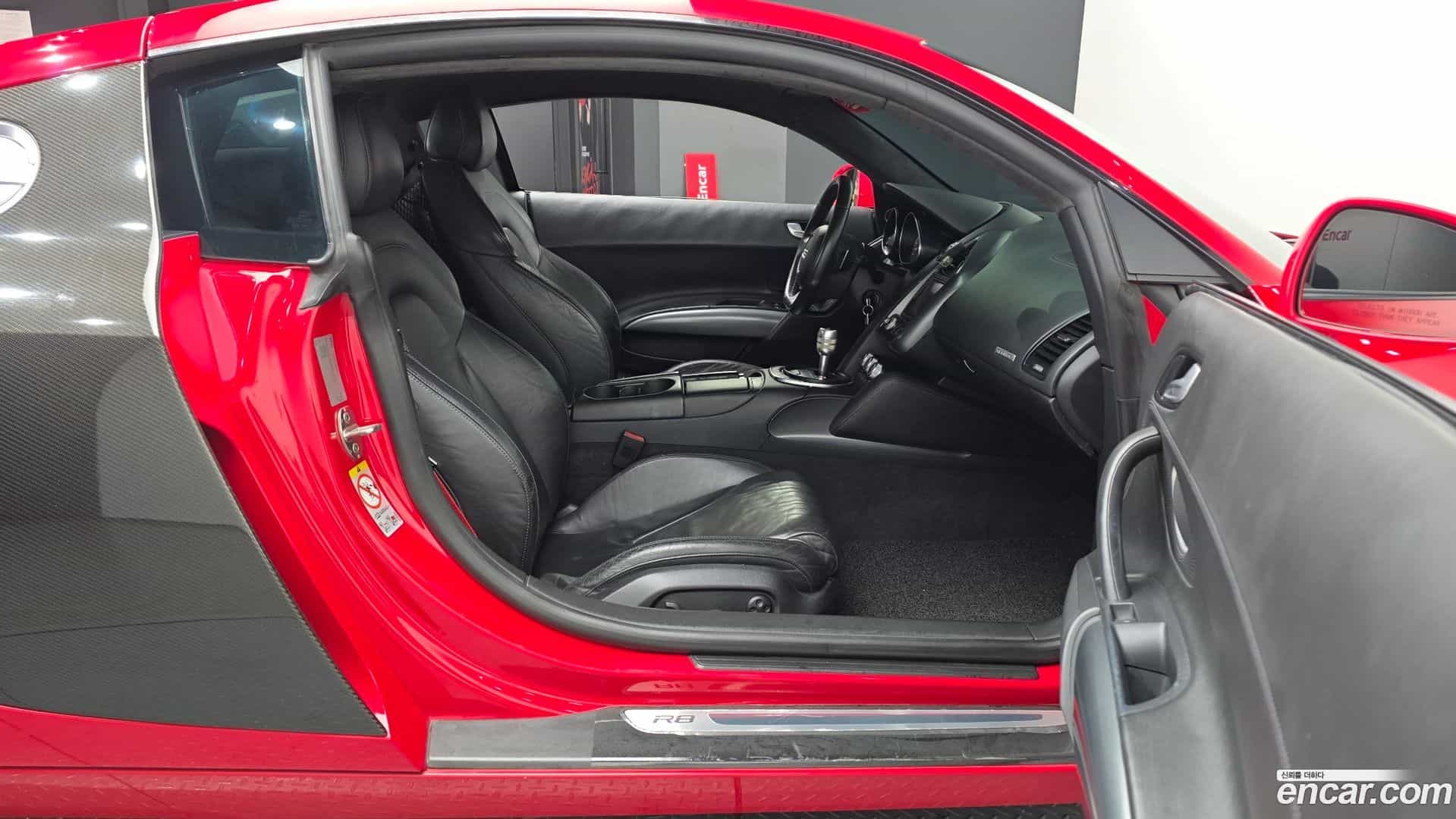 R8 Audi 2009.2-OPTION-015