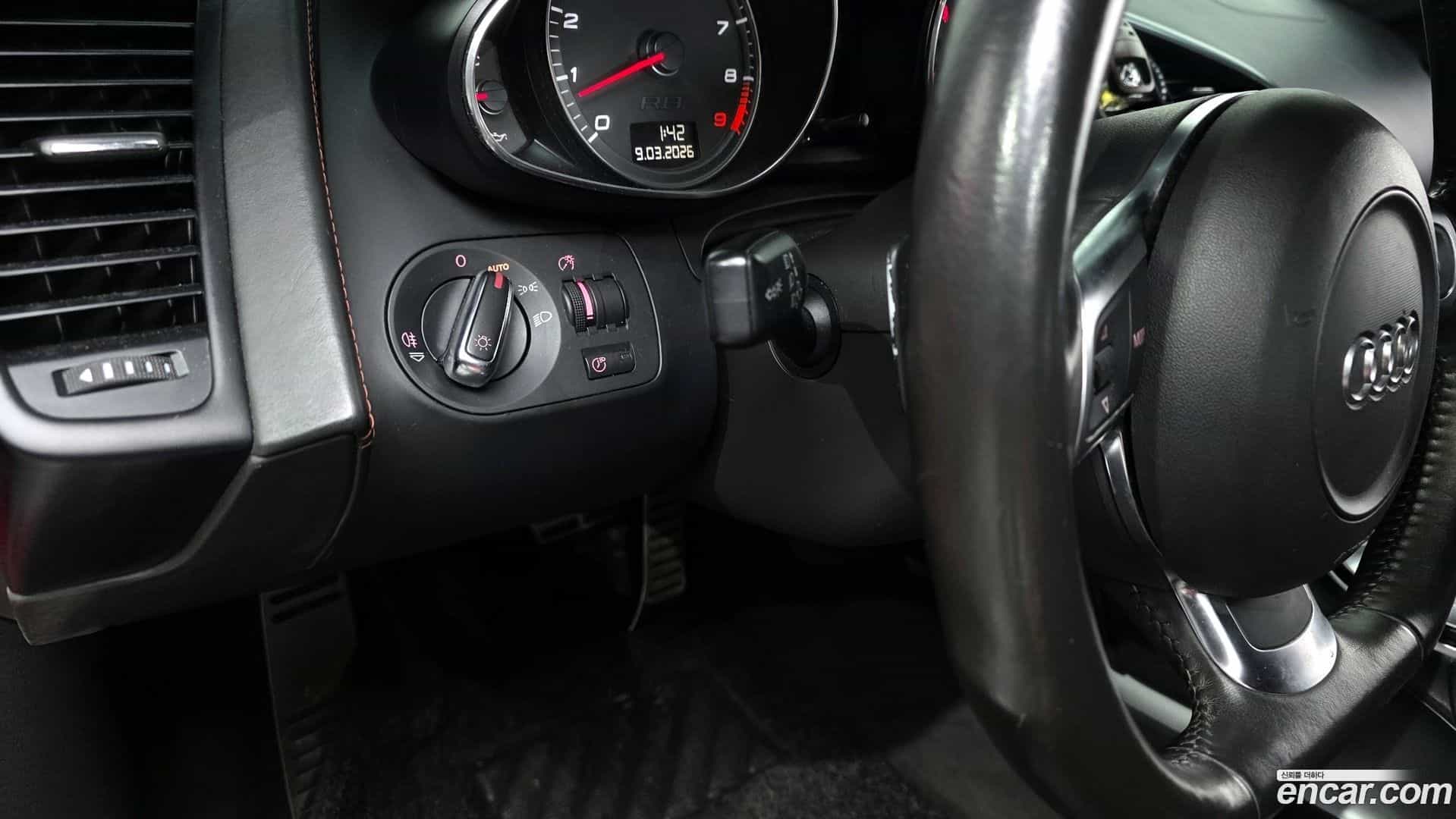 R8 Audi 2009.2-OPTION-021