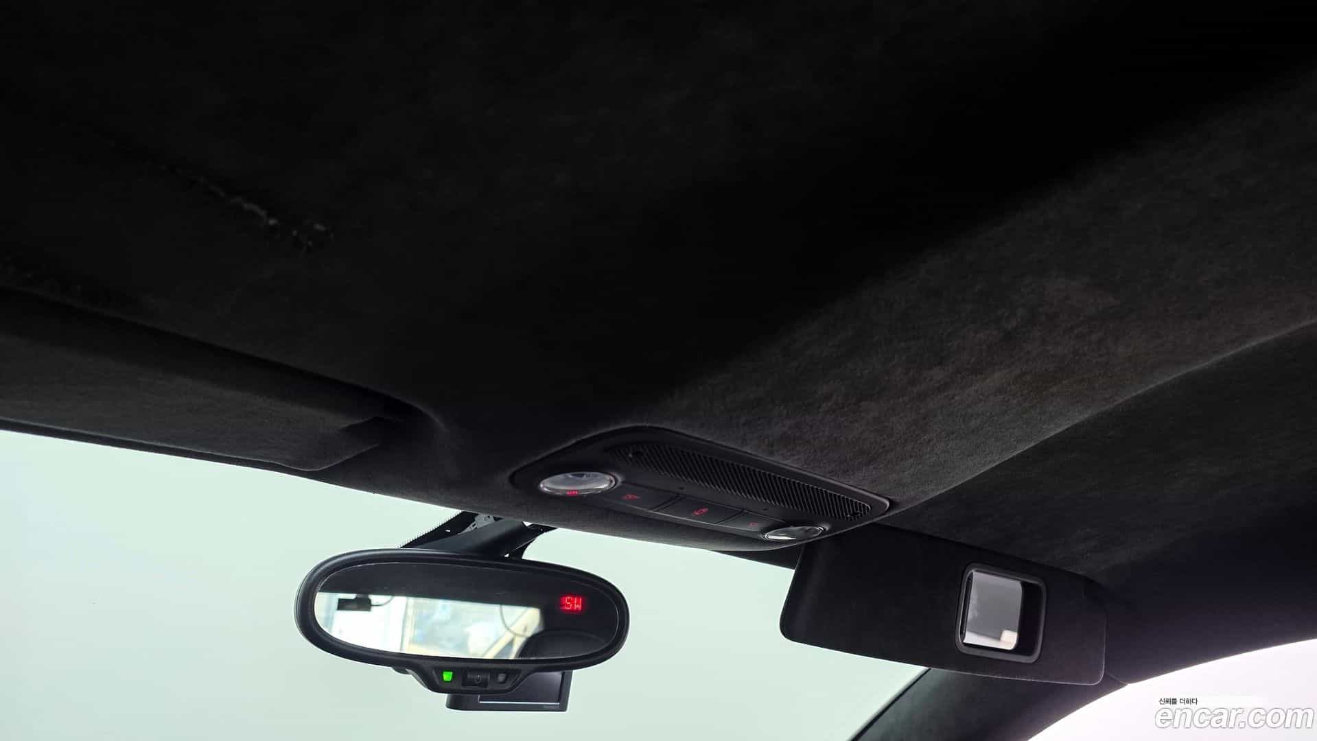 R8 Audi 2009.2-OPTION-023