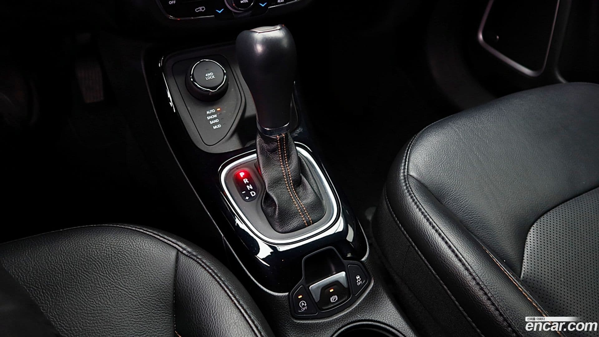 Main__Slider__Photo:Compass Jeep 2019.2-18