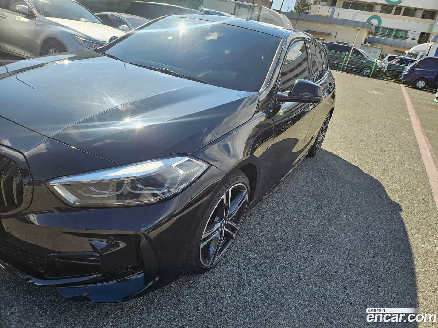 1-Series BMW 2021.11-OUTER-002