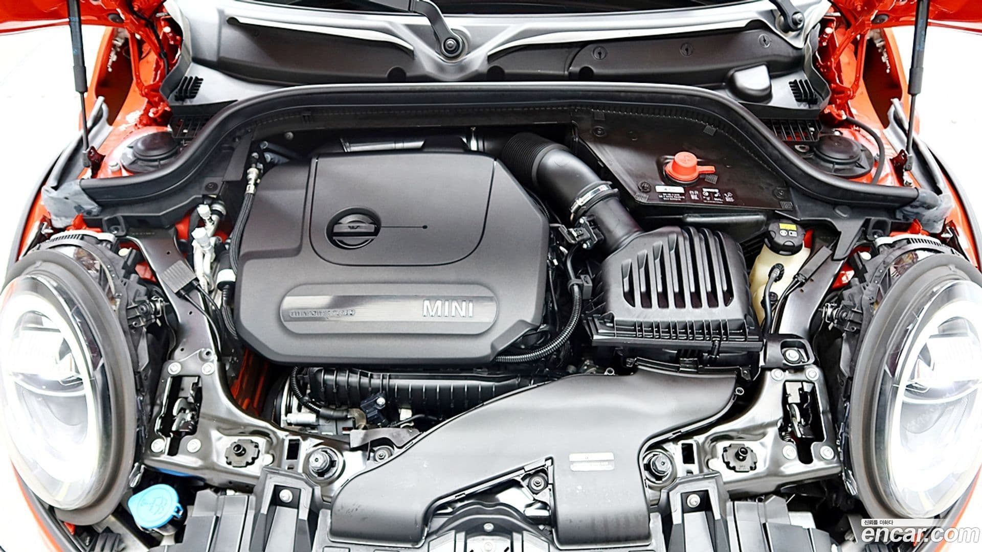 Main__Slider__Photo:Cooper Mini 2021.3-3