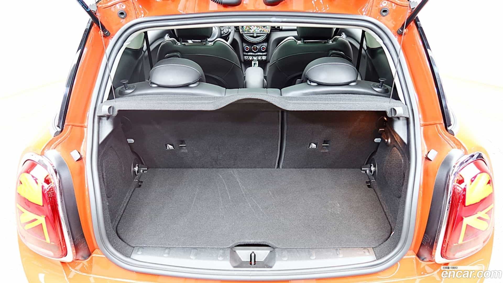 Cooper Mini 2021.3-OUTER-005