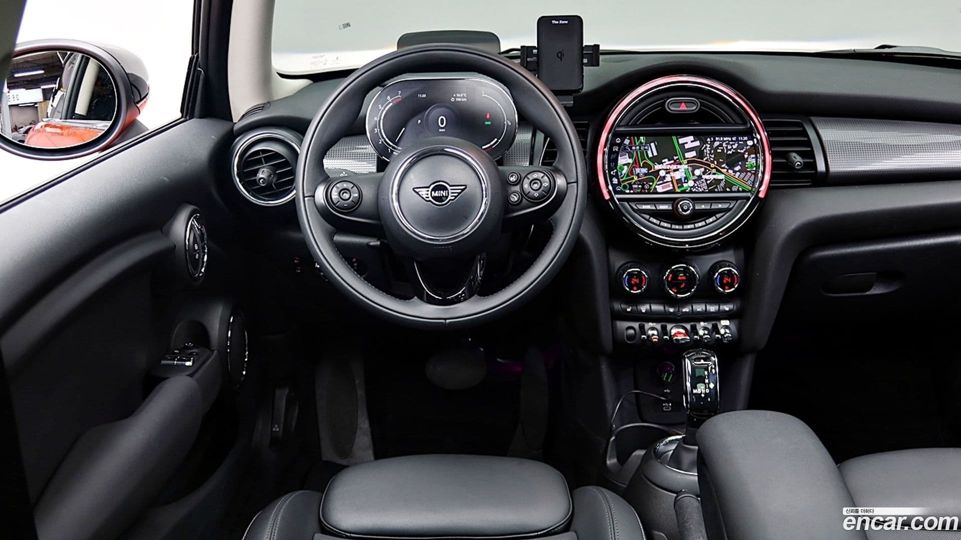 Main__Slider__Photo:Cooper Mini 2021.3-9