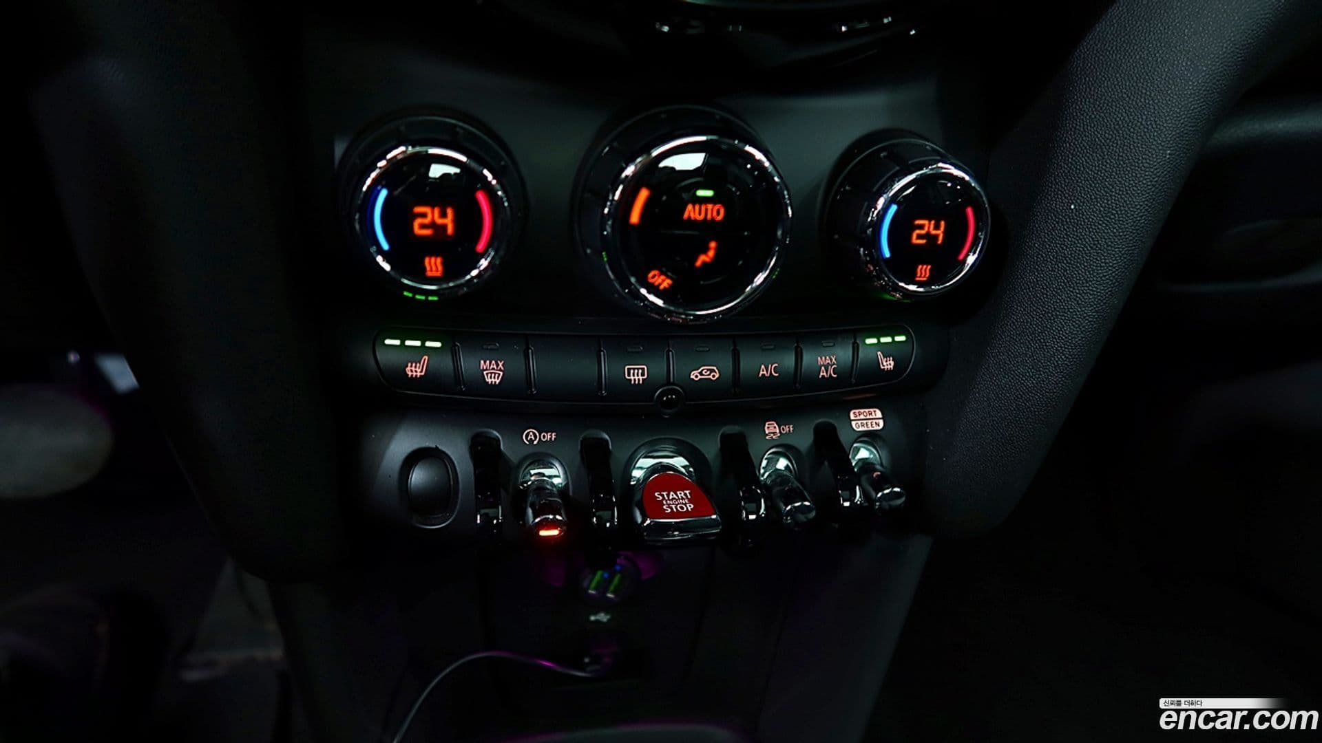 Main__Slider__Photo:Cooper Mini 2021.3-16