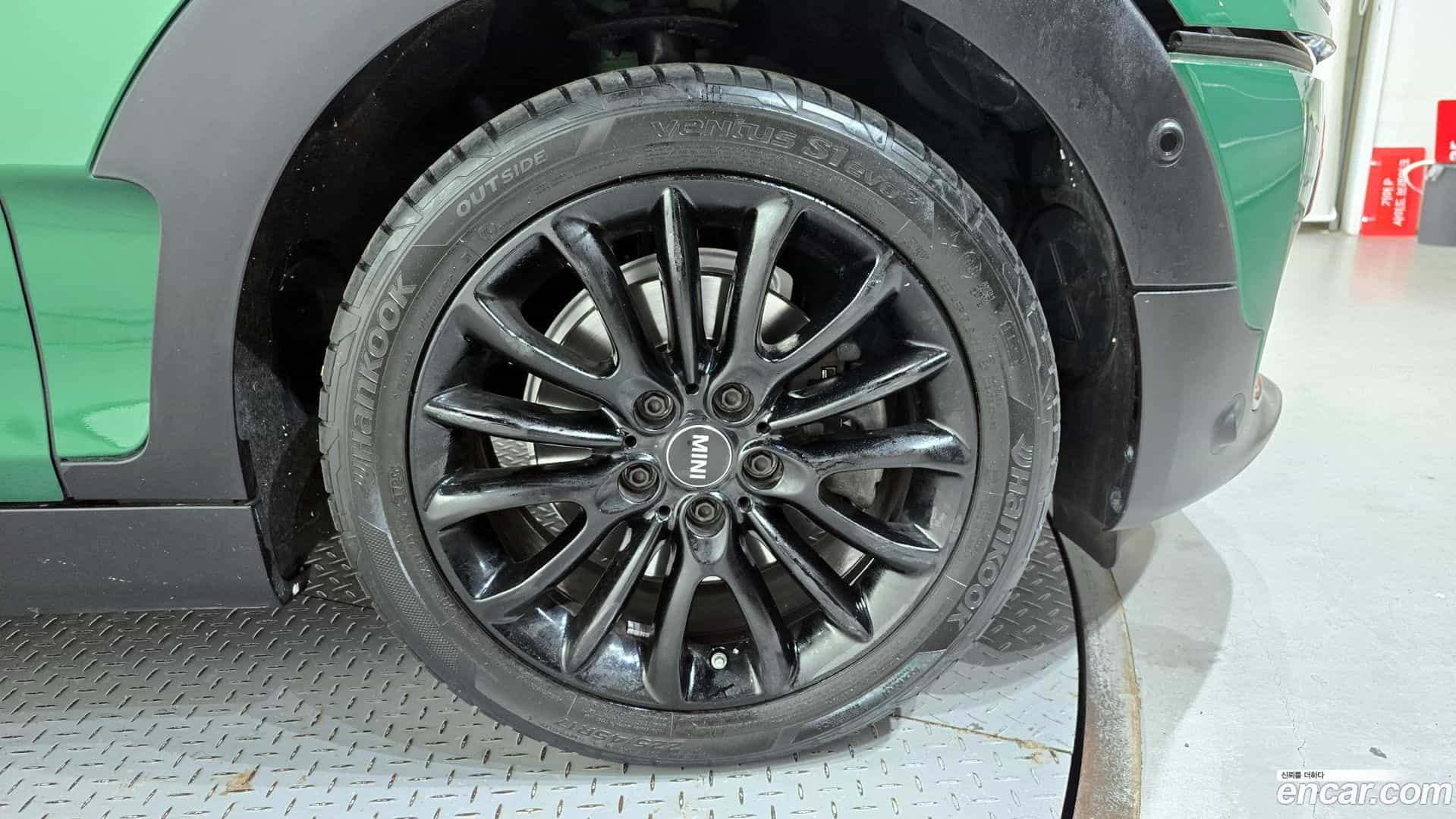 Clubman Mini 2021.1-OUTER-005