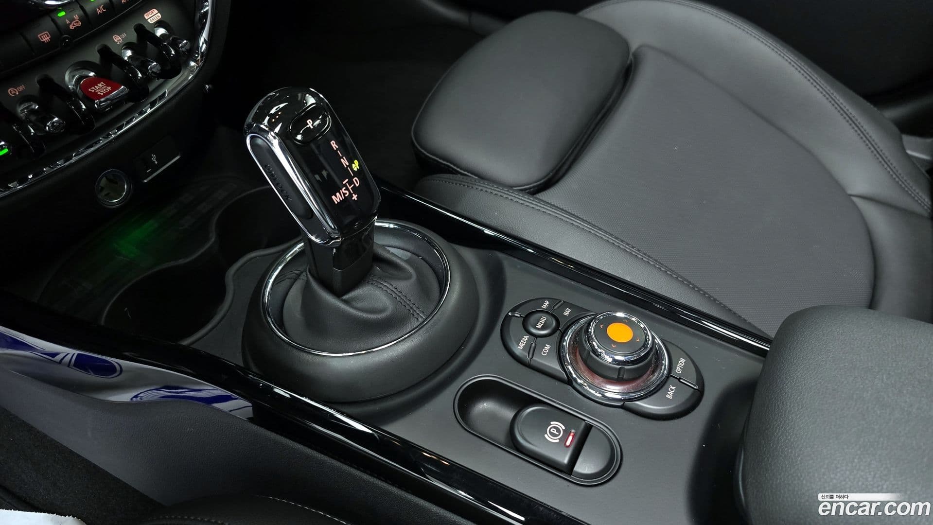 Main__Slider__Photo:Clubman Mini 2021.1-8