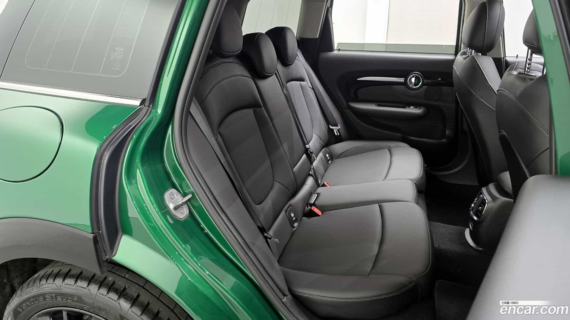 Clubman Mini 2021.1-OPTION-016