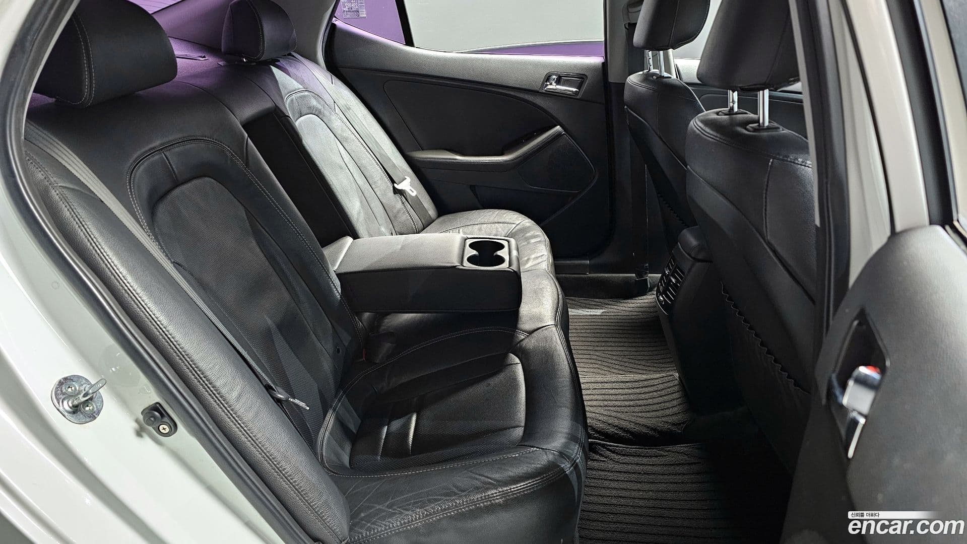 Main__Slider__Photo:K5 Kia 2012.0-11