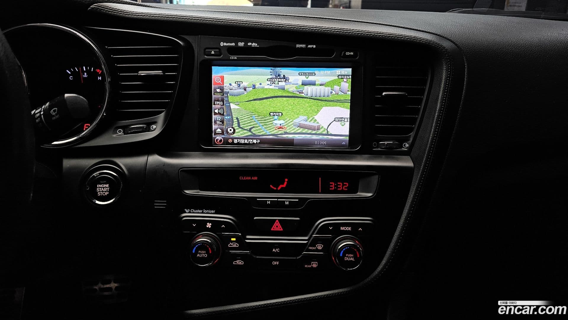 Main__Slider__Photo:K5 Kia 2012.0-14