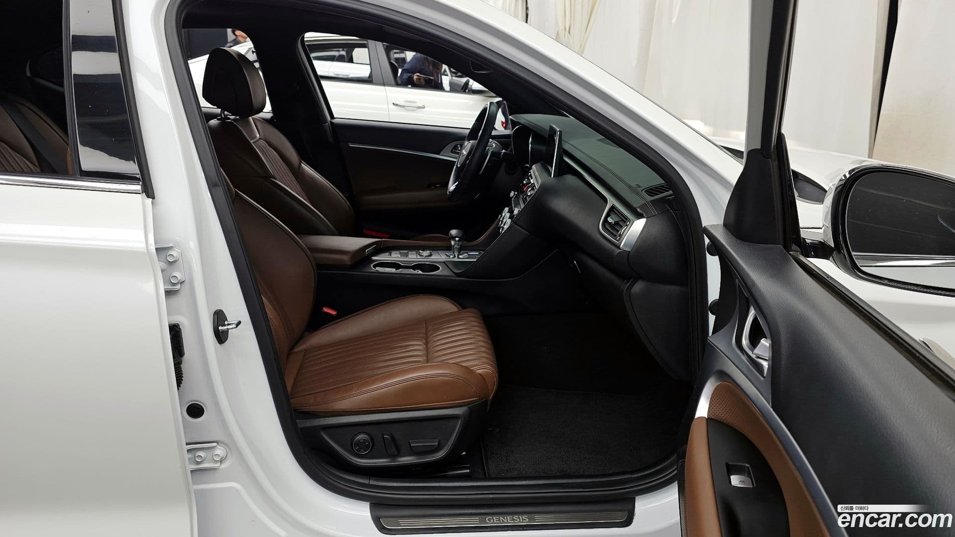 Main__Slider__Photo:G70 Genesis 2020.6-10