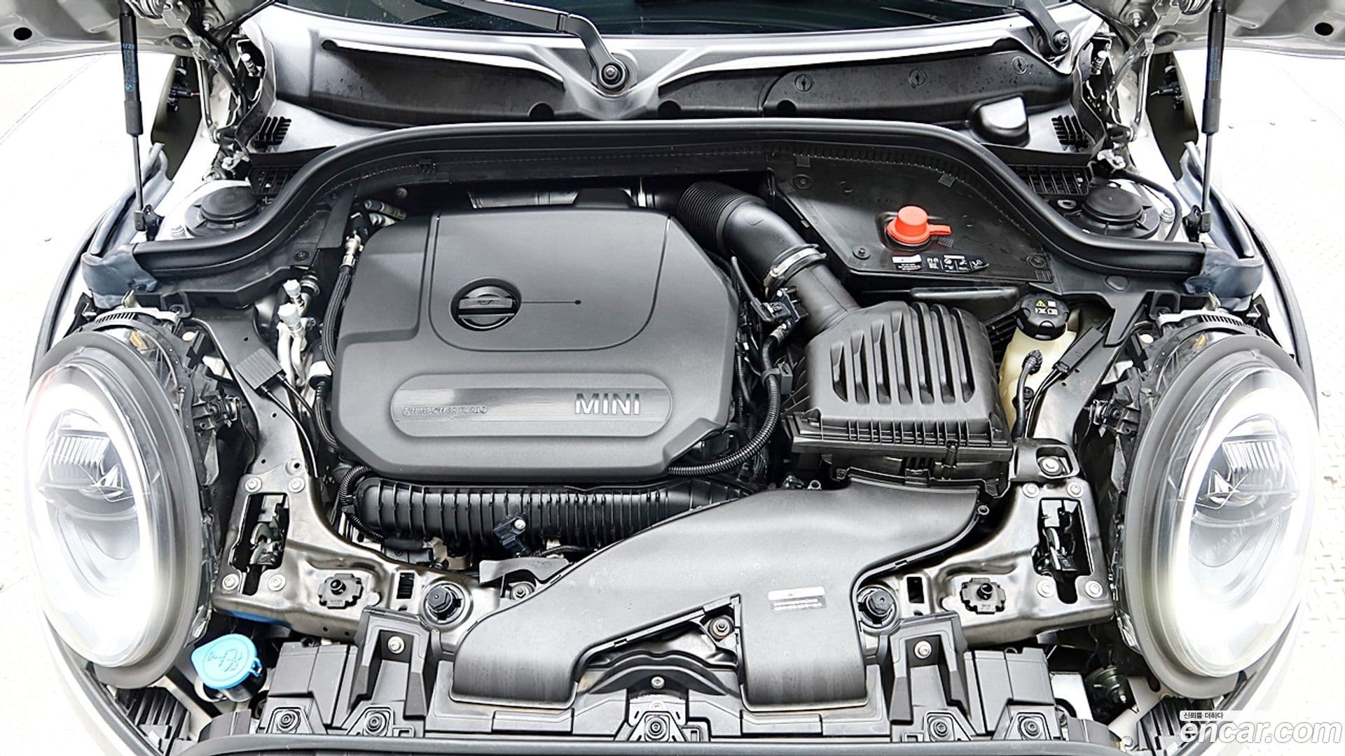 Main__Slider__Photo:Cooper Mini 2023.3-3