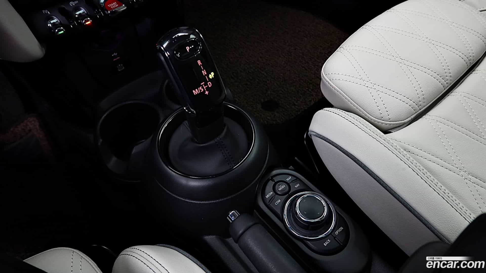 Cooper Mini 2023.3-OPTION-022