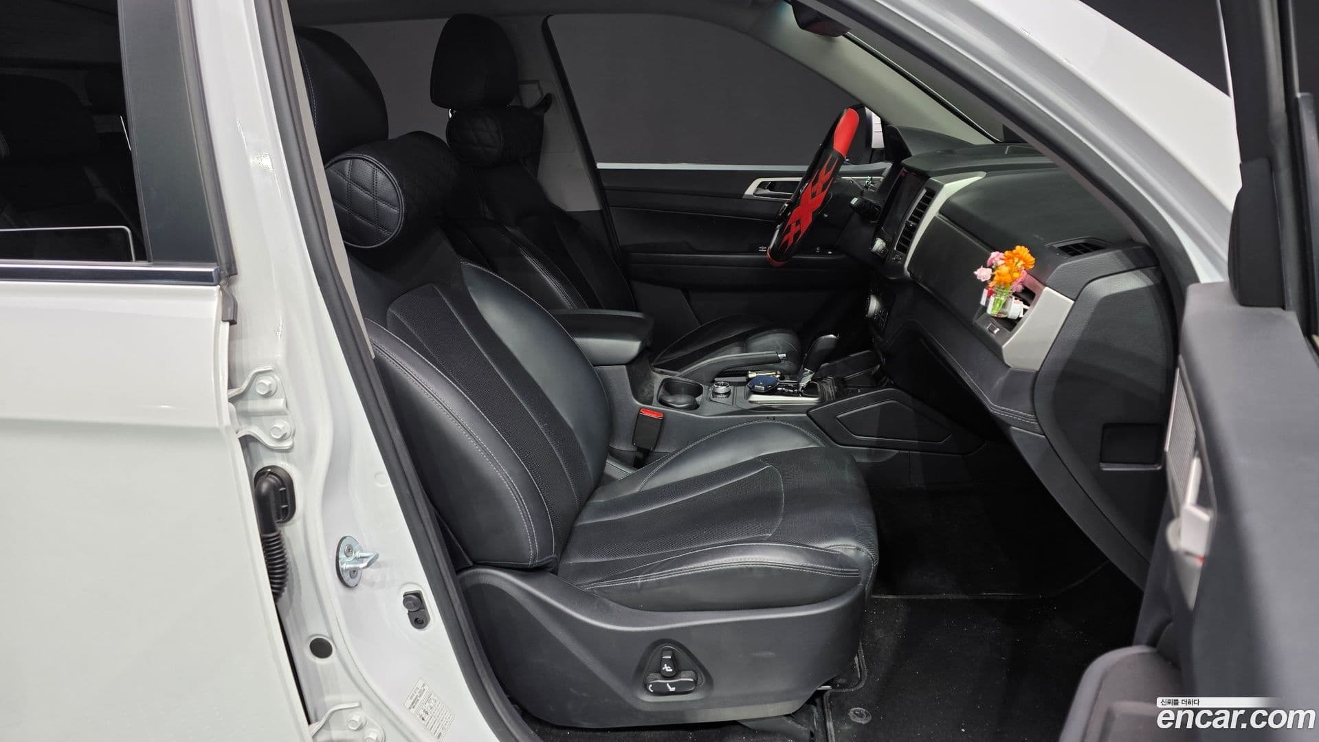 Main__Slider__Photo:Rexton KG_Mobility_Ssangyong 2018.8-9