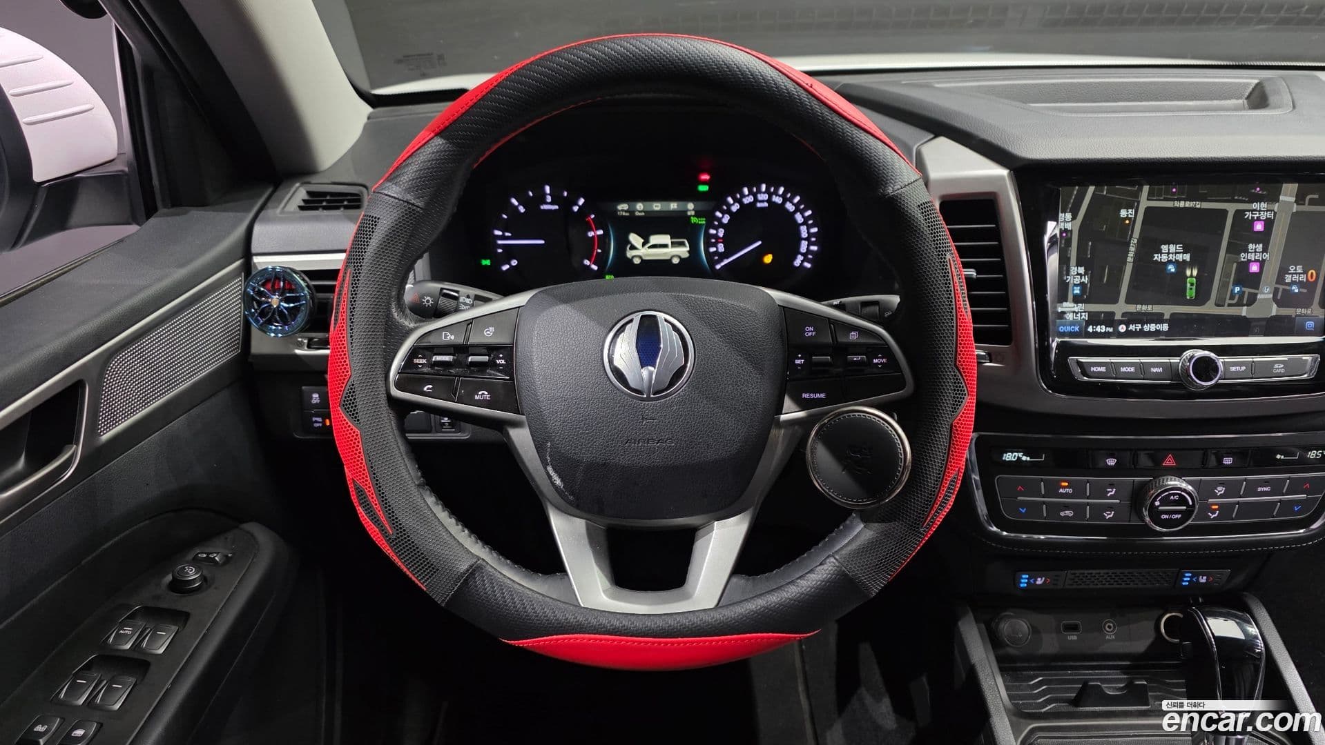 Main__Slider__Photo:Rexton KG_Mobility_Ssangyong 2018.8-12