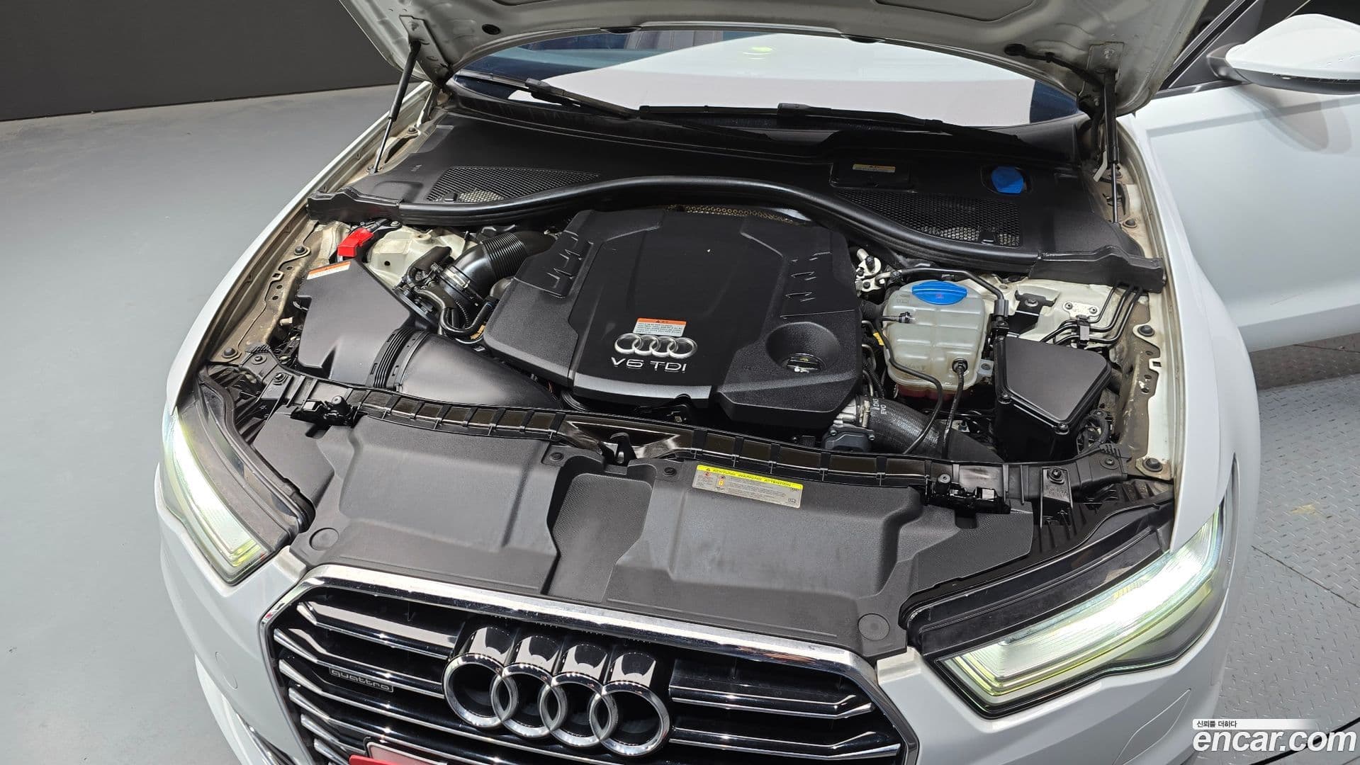 Main__Slider__Photo:A6 Audi 2015.4-5
