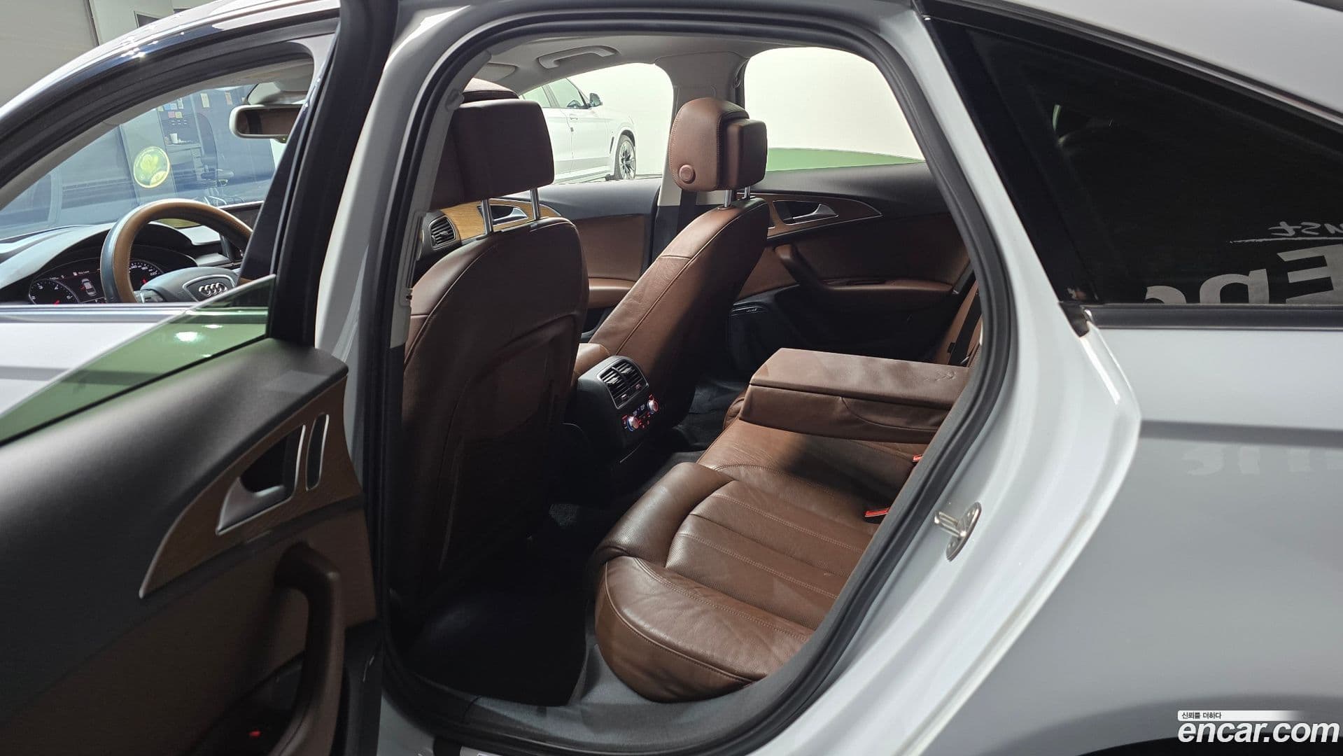 Main__Slider__Photo:A6 Audi 2015.4-10