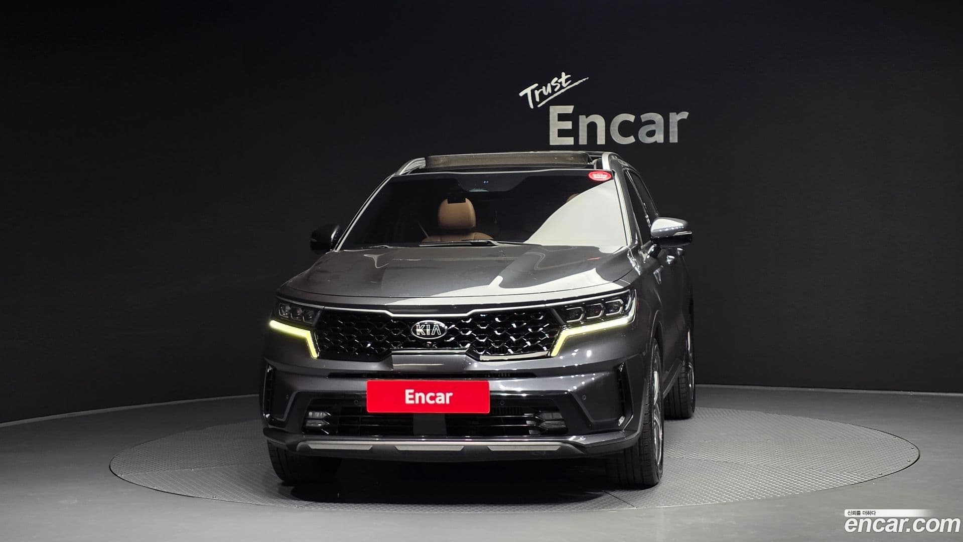 Main__Slider__Photo:Sorento Kia 2021.2-2