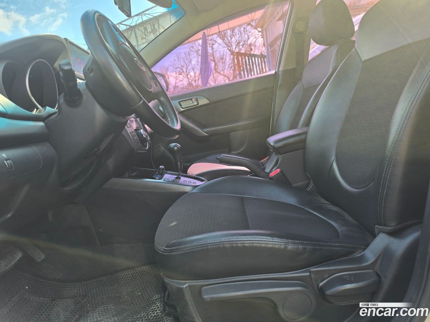 Main__Slider__Photo:Porte Kia 2010.3-9