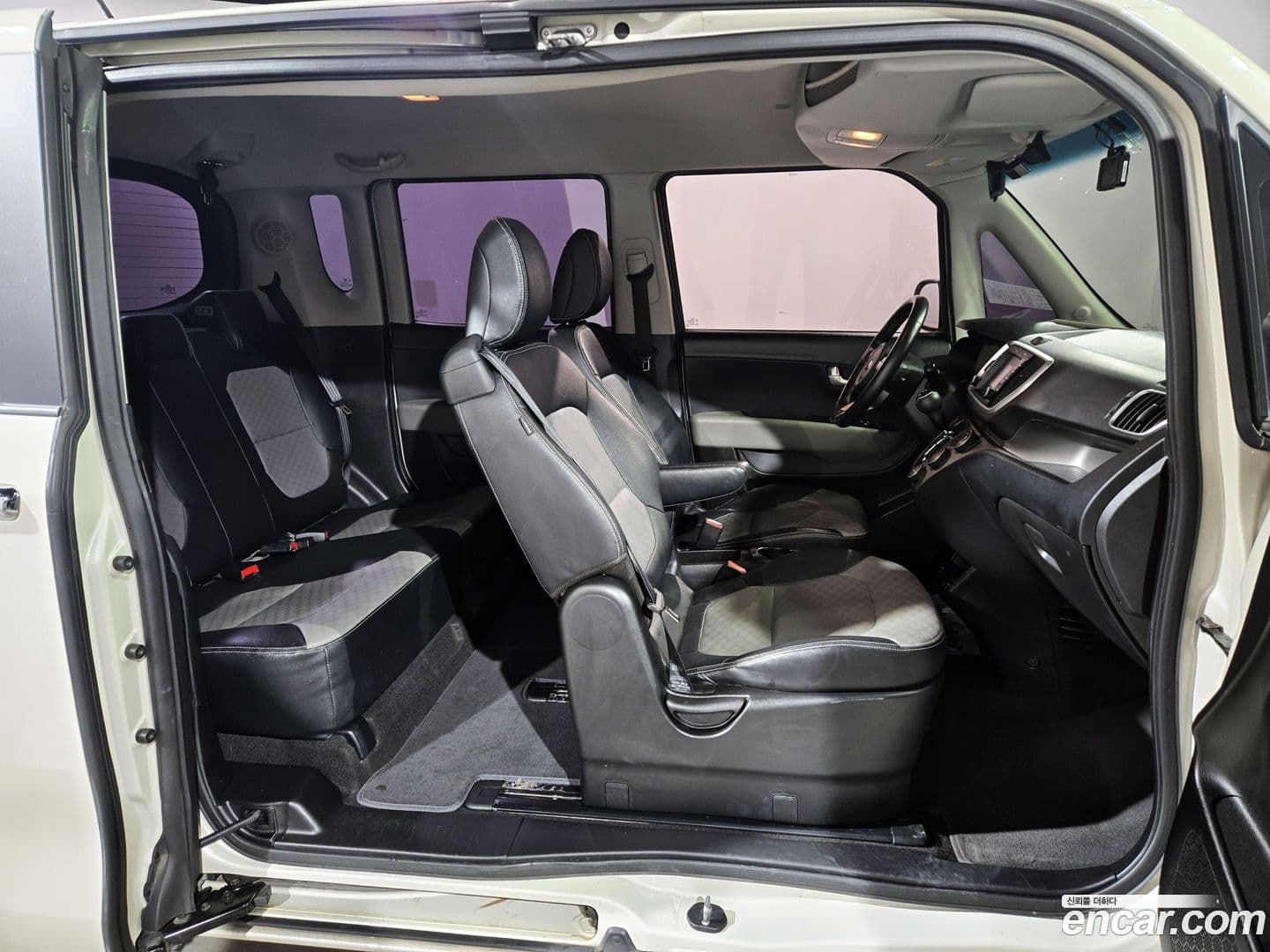 Main__Slider__Photo:RAY Kia 2019.2-16