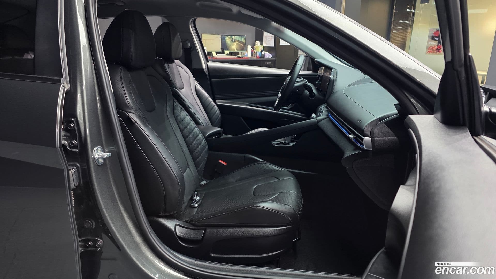 Main__Slider__Photo:AVANTE Hyundai 2021.7-10