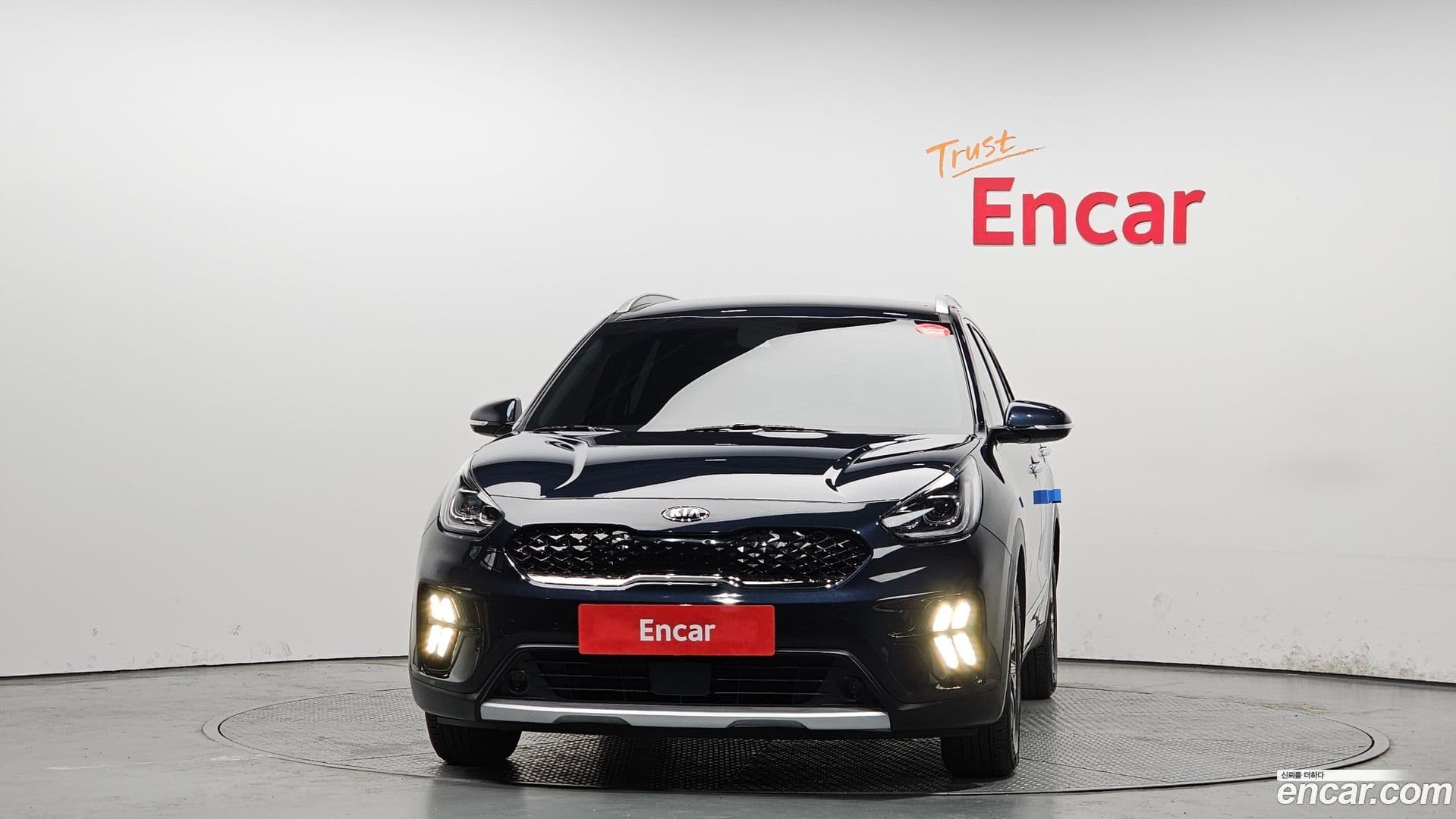 Main__Slider__Photo:Niro Kia 2020.1-2