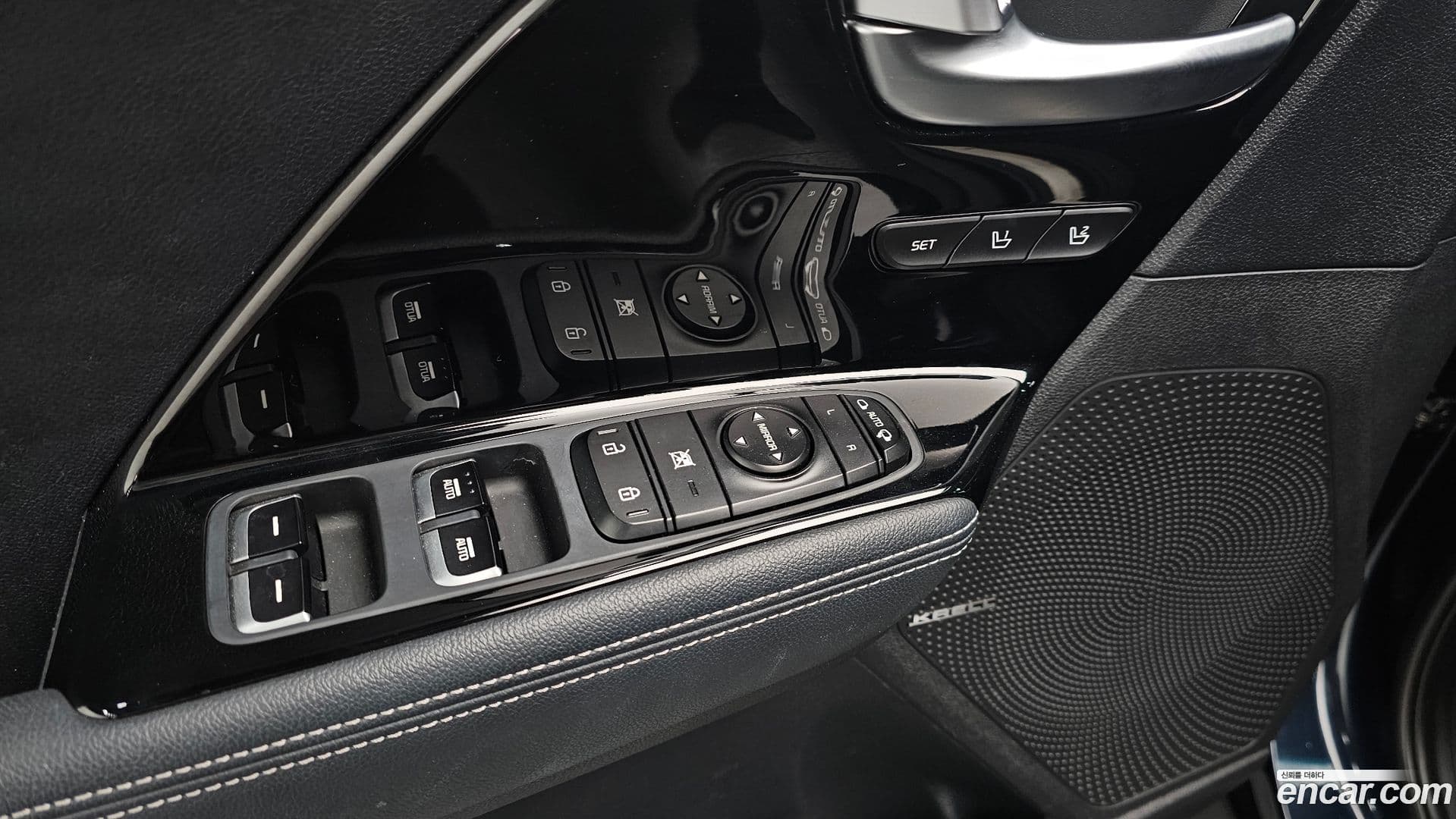 Main__Slider__Photo:Niro Kia 2020.1-16