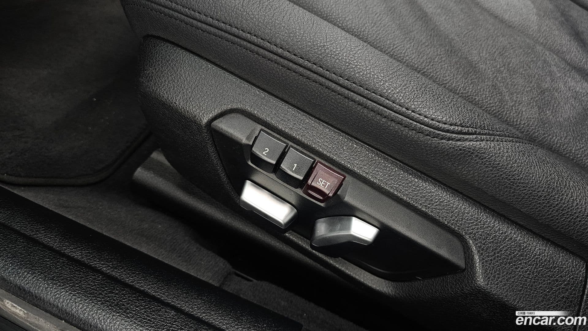 Main__Slider__Photo:3-Series BMW 2017.4-16