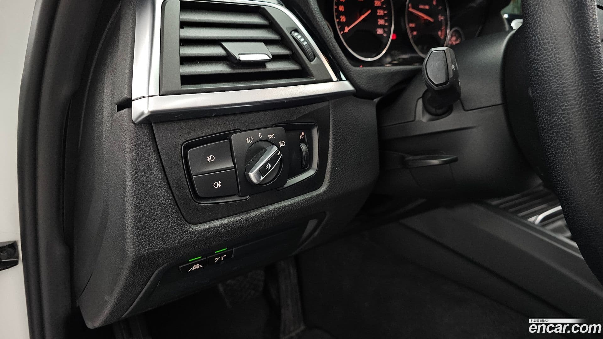 Main__Slider__Photo:3-Series BMW 2017.4-17