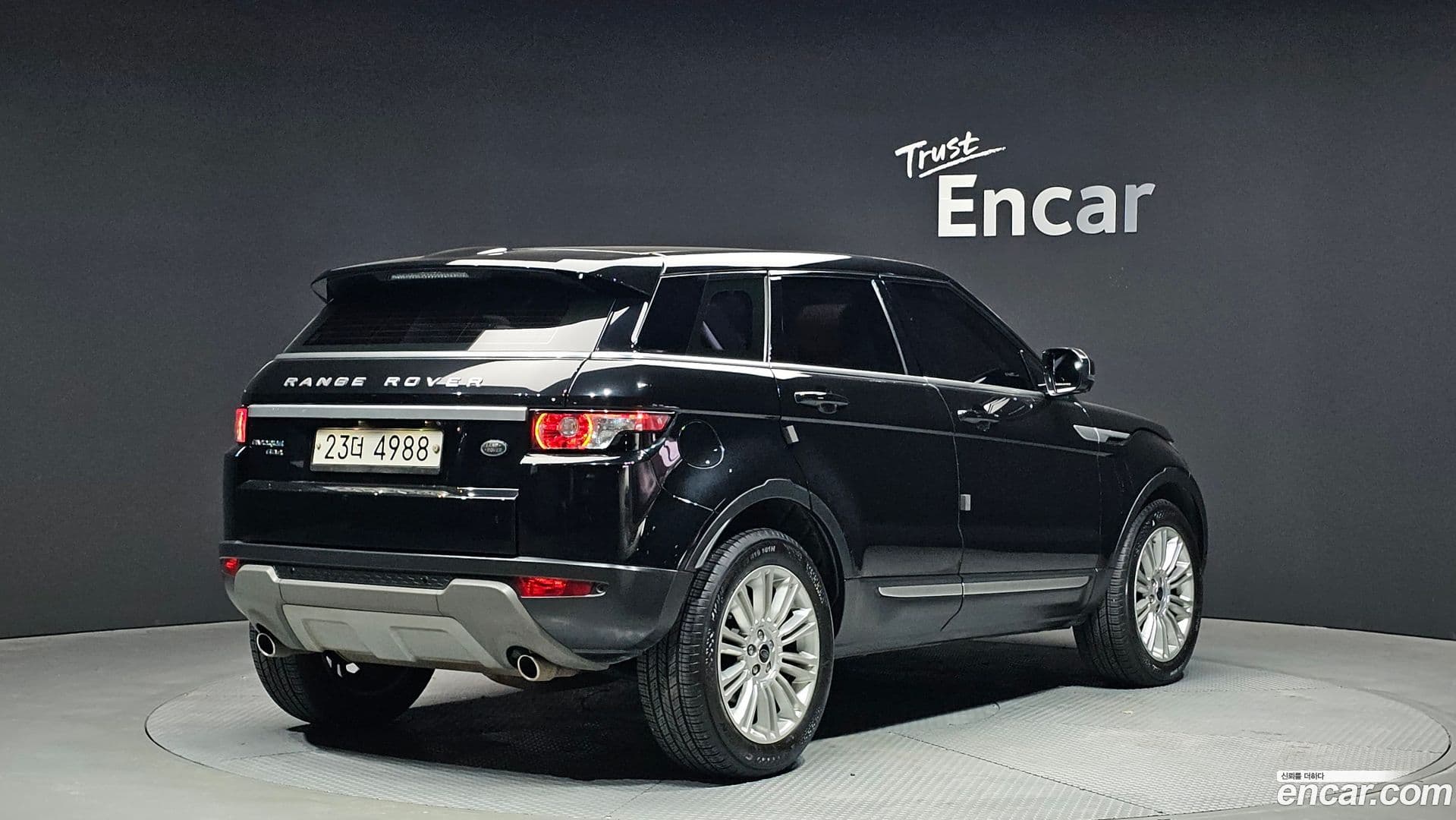 Main__Slider__Photo:Range Rover Evoque Land Rover 2013.8-1