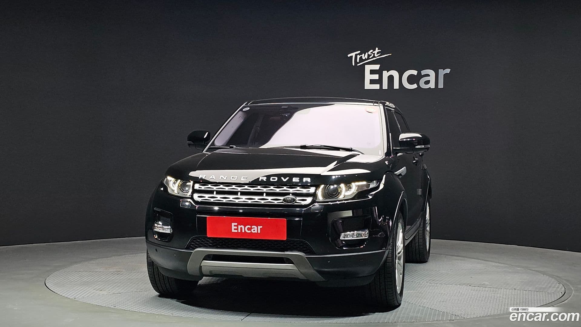 Main__Slider__Photo:Range Rover Evoque Land Rover 2013.8-2