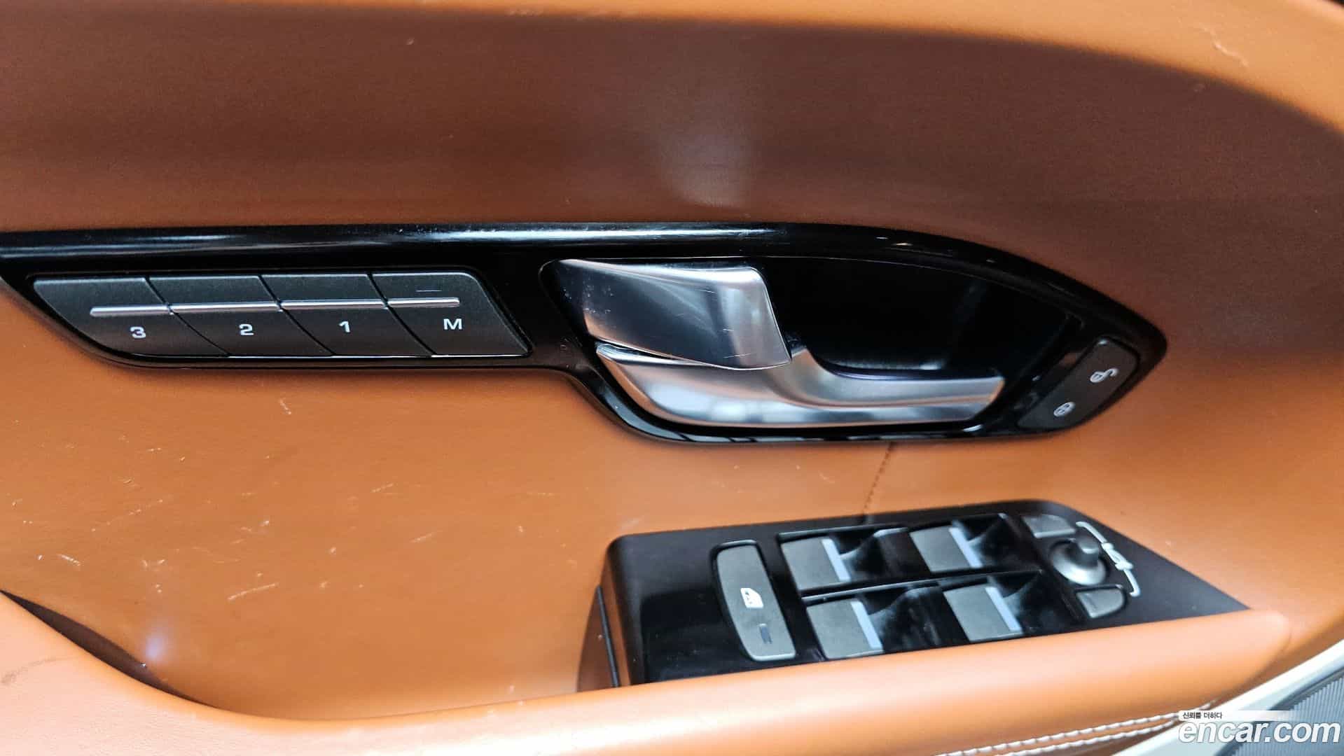 Range Rover Evoque Land Rover 2013.8-OPTION-017