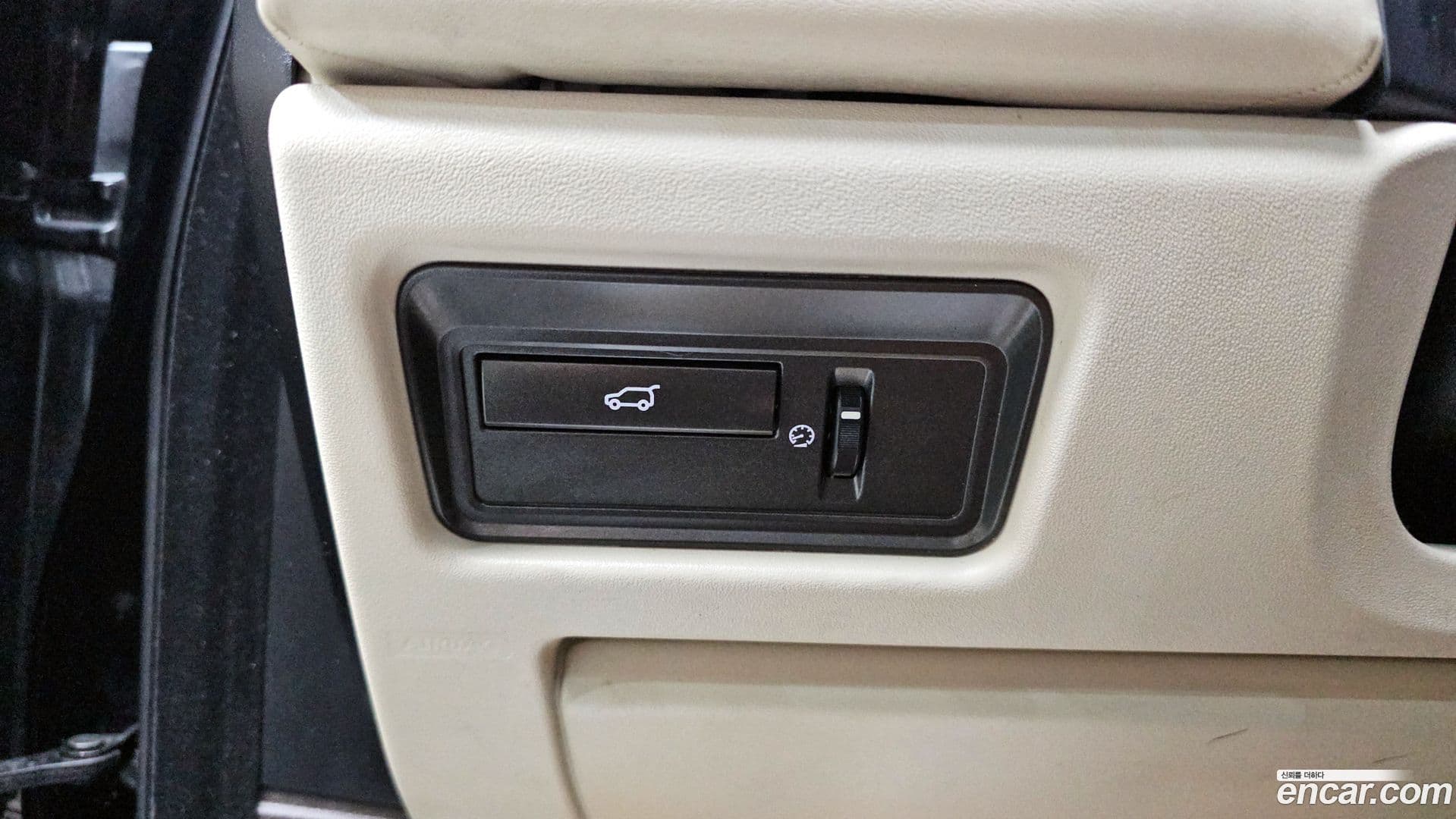 Main__Slider__Photo:Range Rover Evoque Land Rover 2013.8-13