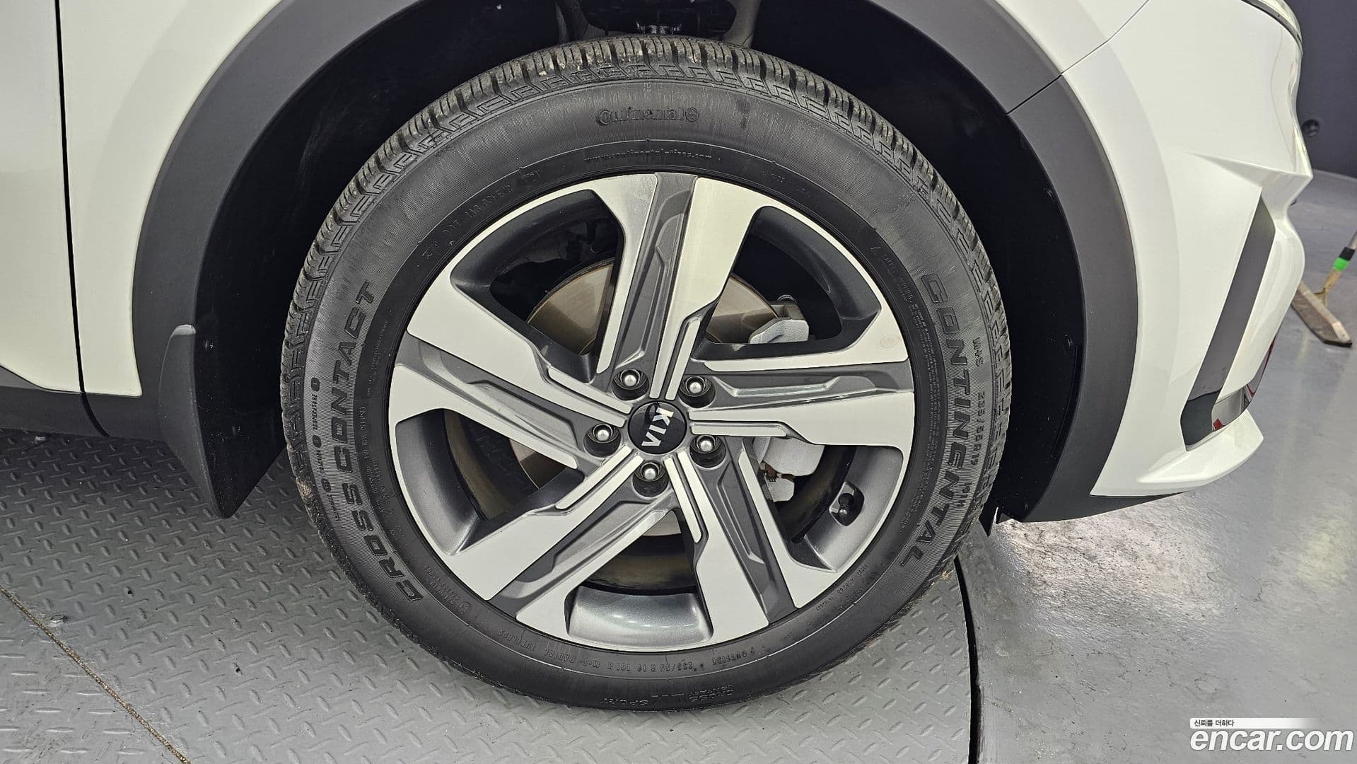 Main__Slider__Photo:Sorento Kia 2021.4-4