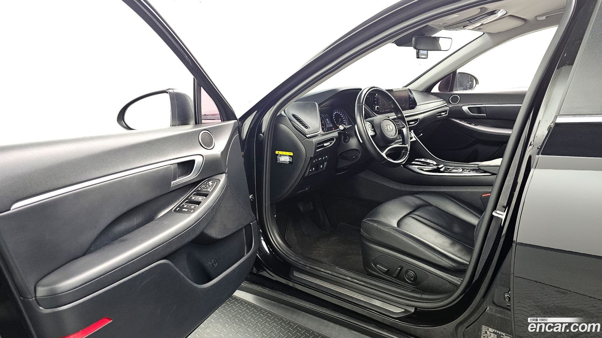 Main__Slider__Photo:Sonata Hyundai 2020.2-10